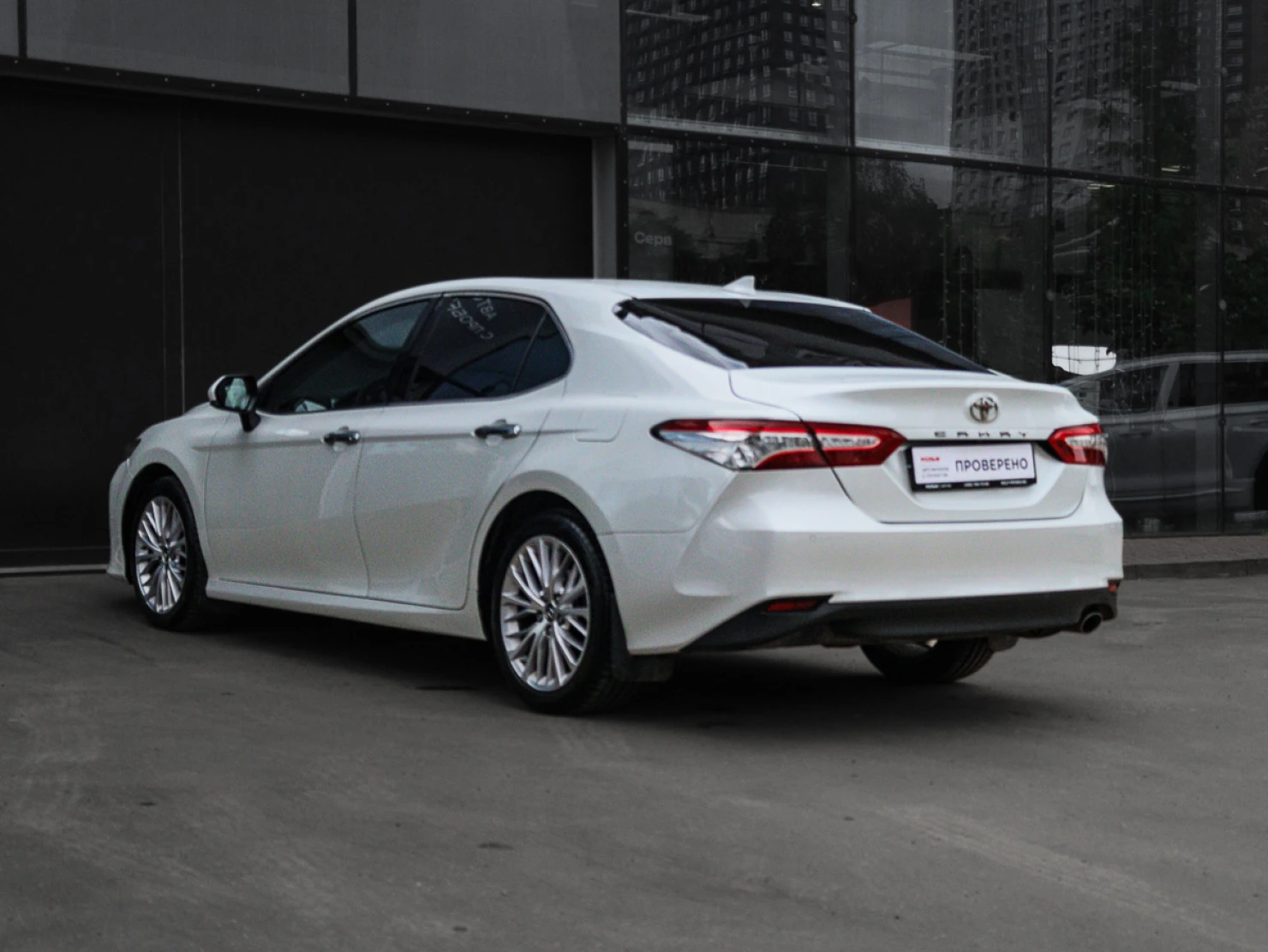 Toyota Camry, 2019