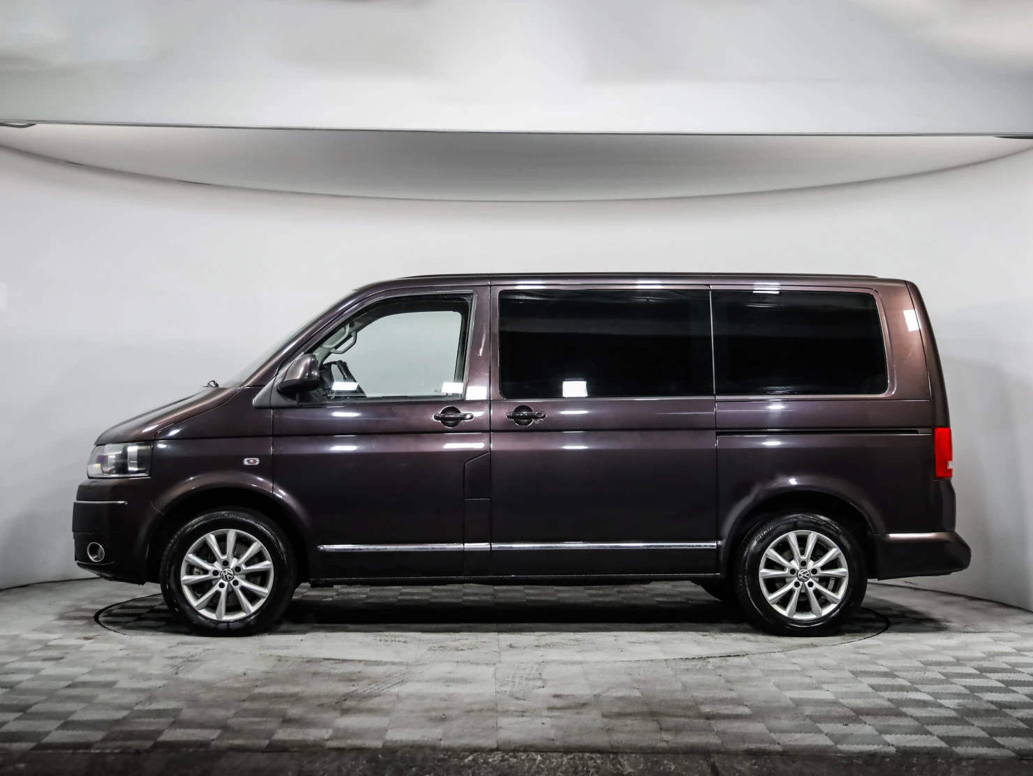 Volkswagen Multivan, 2011
