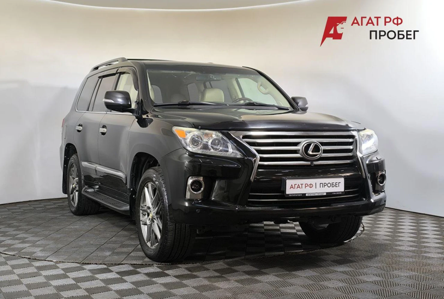 Lexus LX, 2012