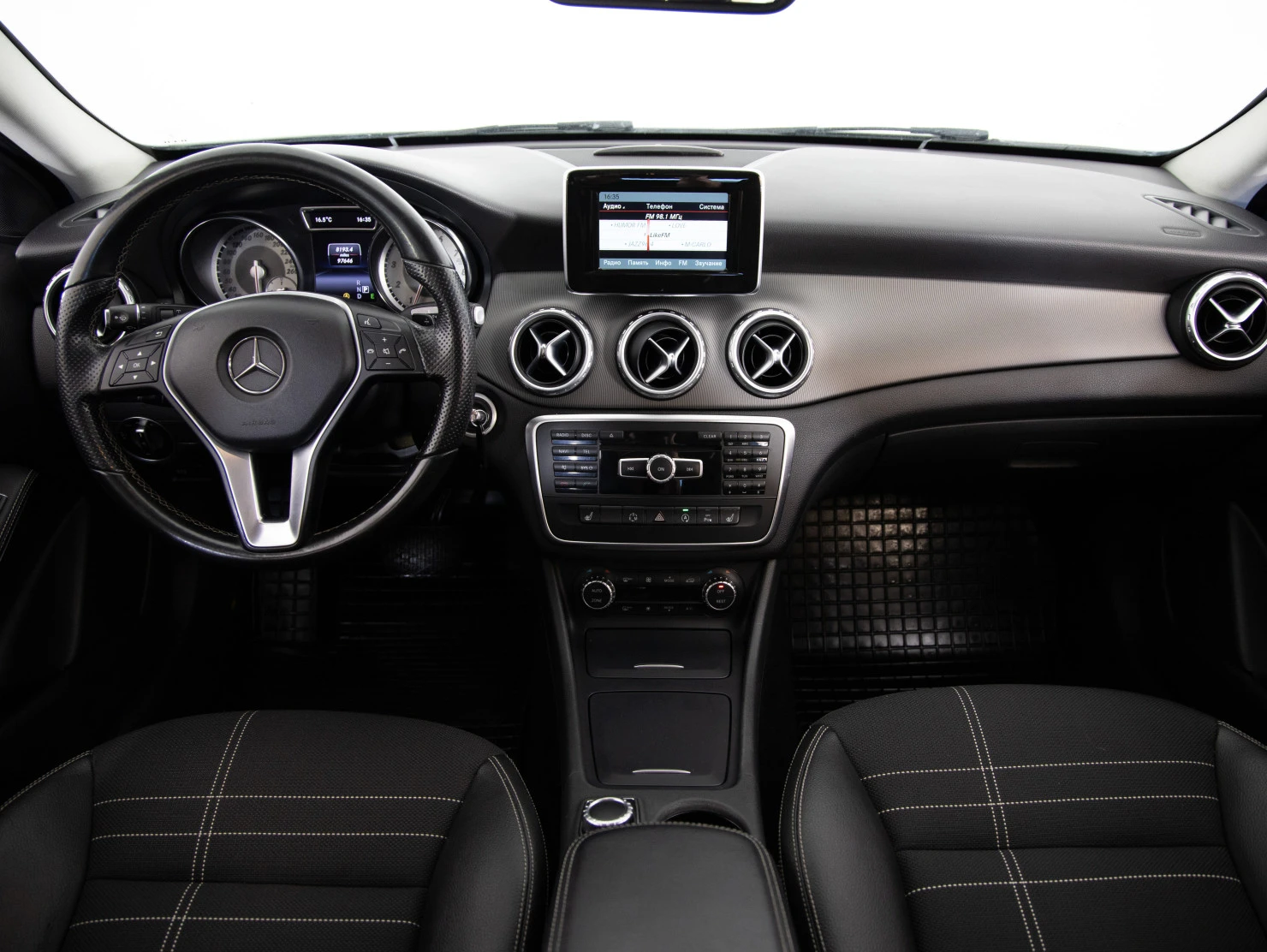 Mercedes-Benz GLA, 2014