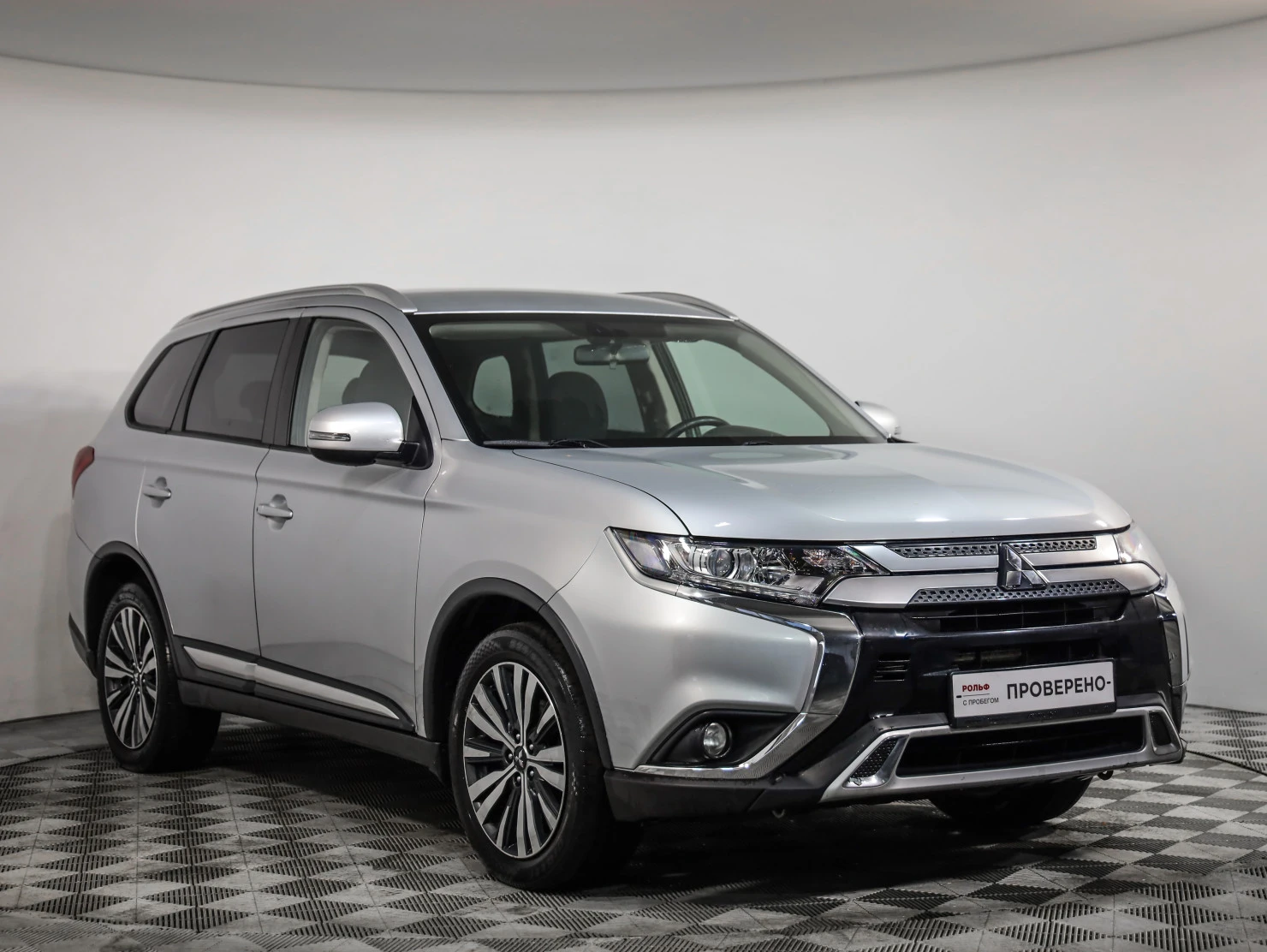 Mitsubishi OUTLANDER, 2019