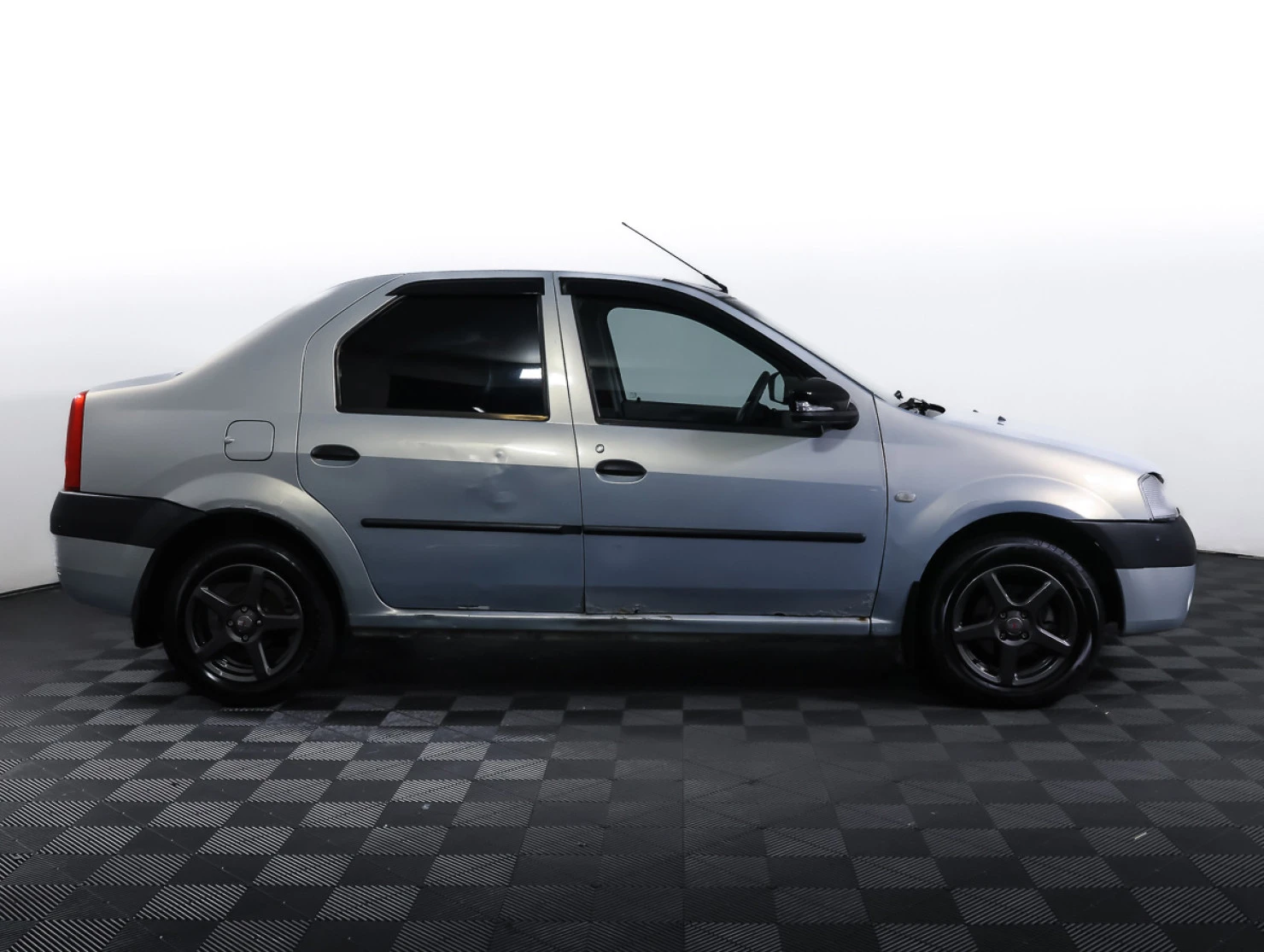 Renault Logan, 2006