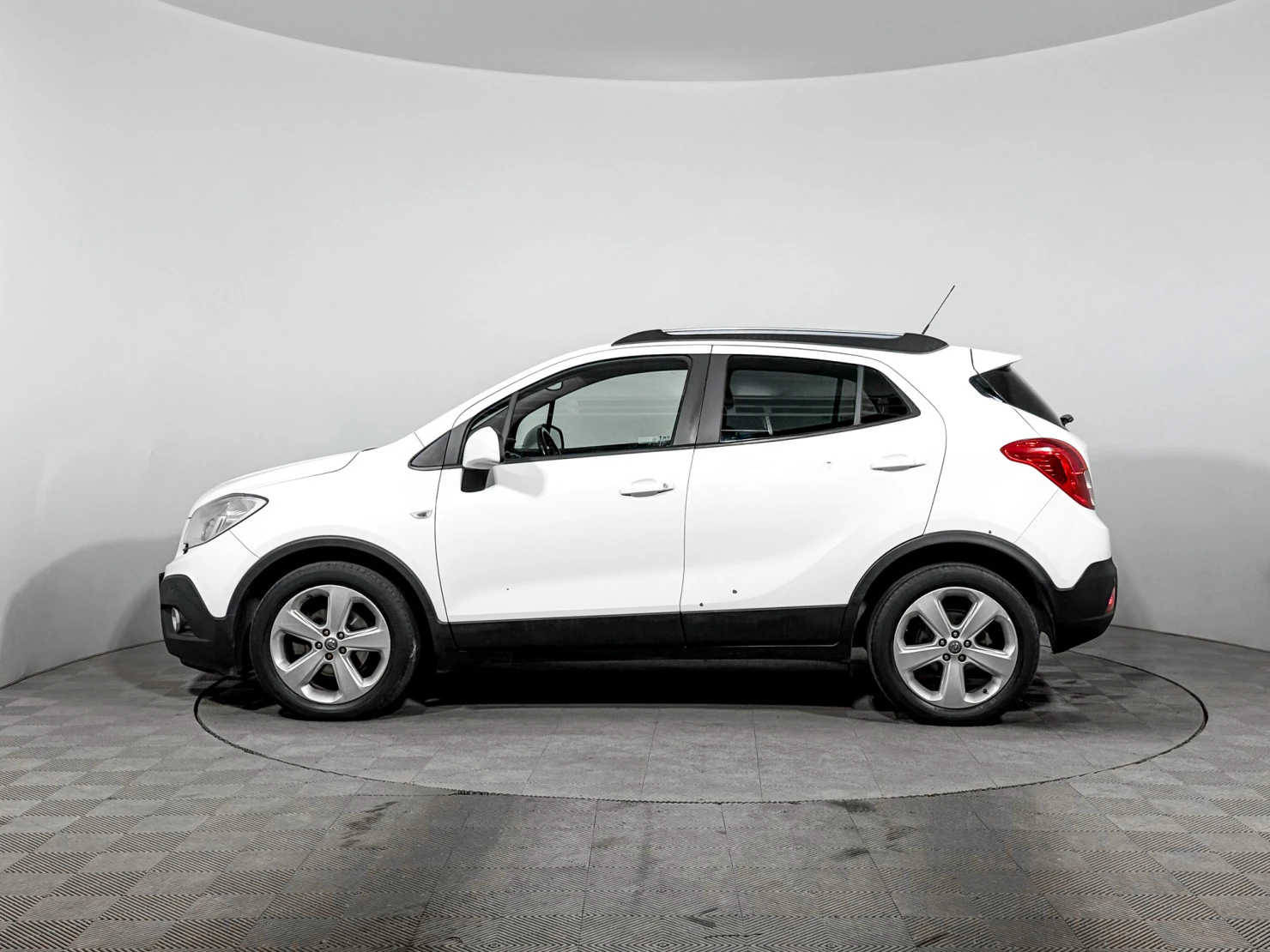 Opel Mokka, 2013