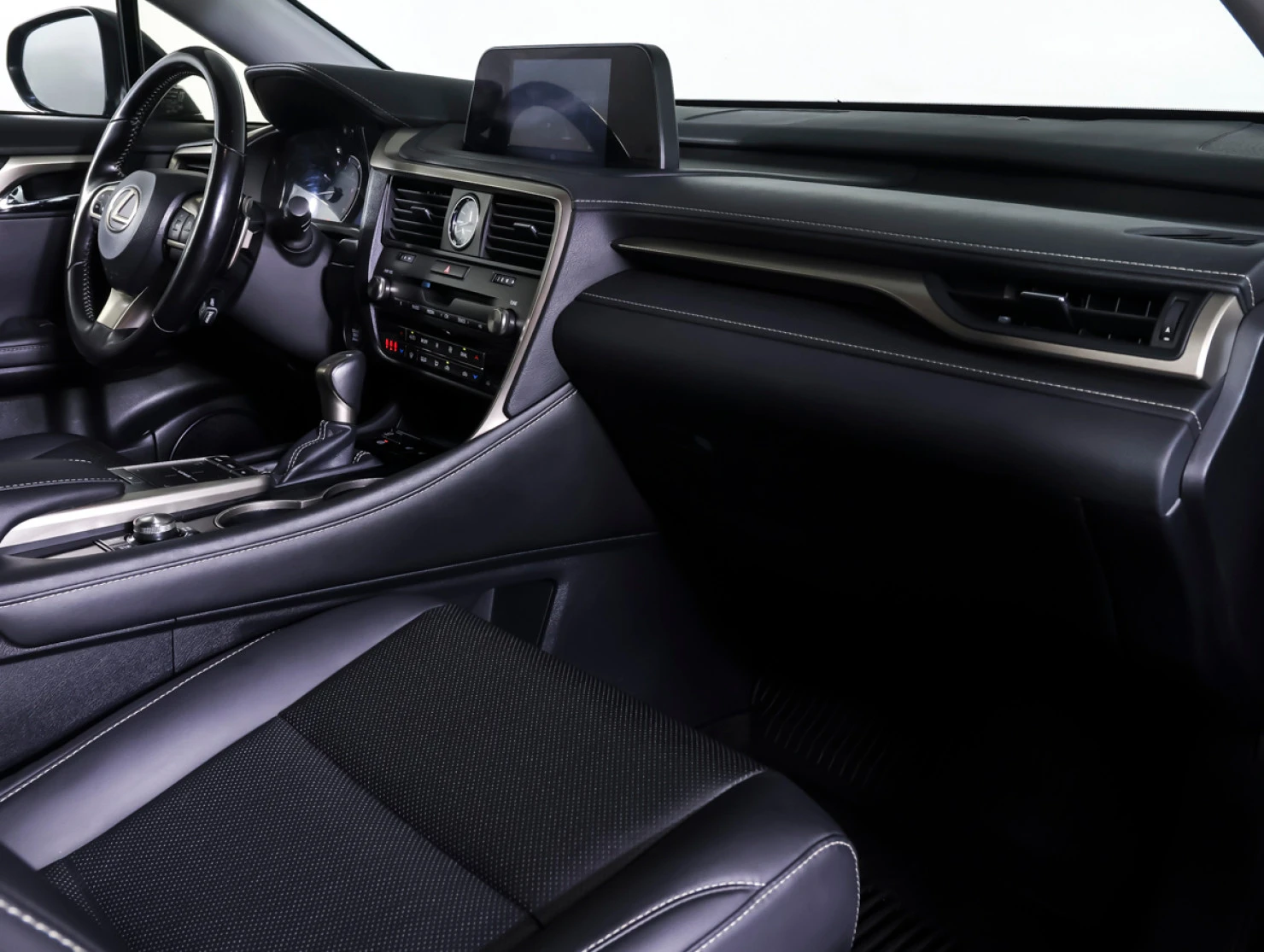 Lexus RX, 2021