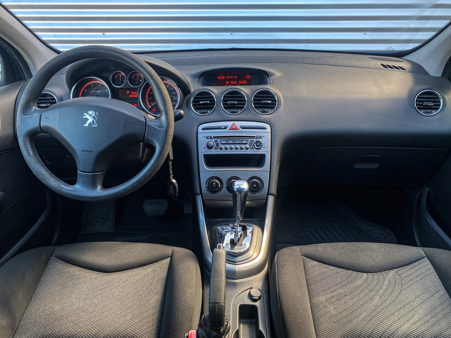 Peugeot 308, 2011
