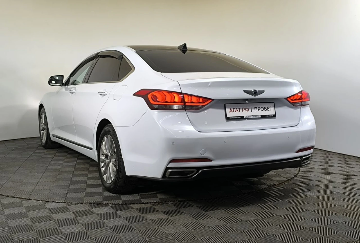 Hyundai Genesis, 2014