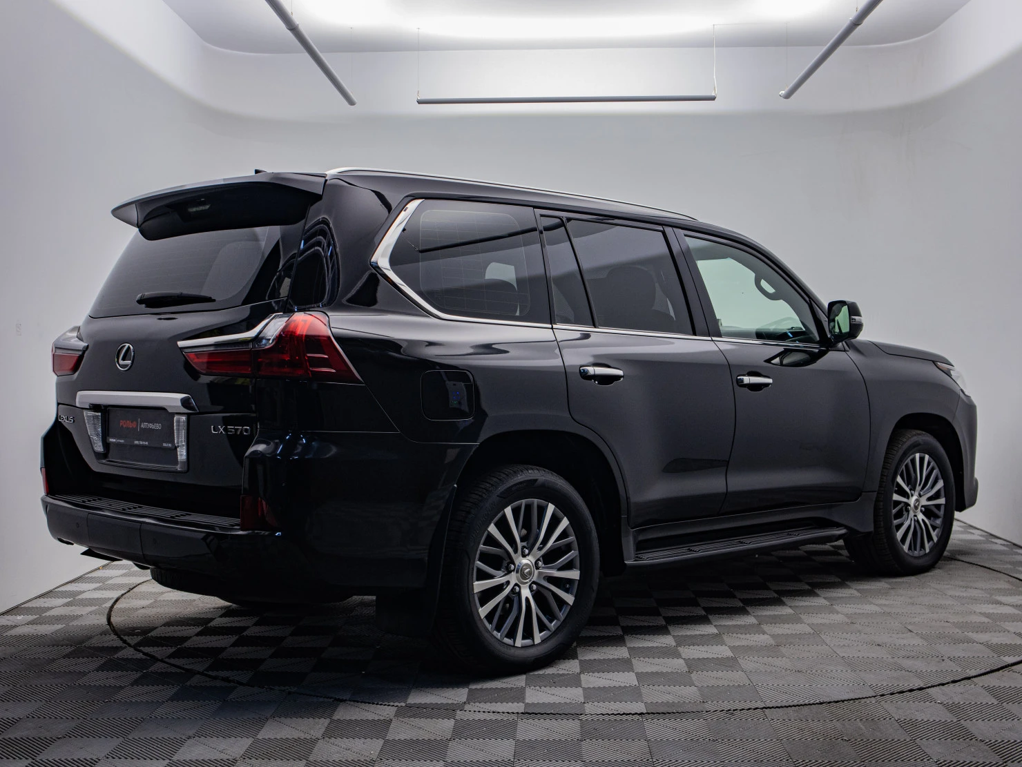 Lexus LX, 2017