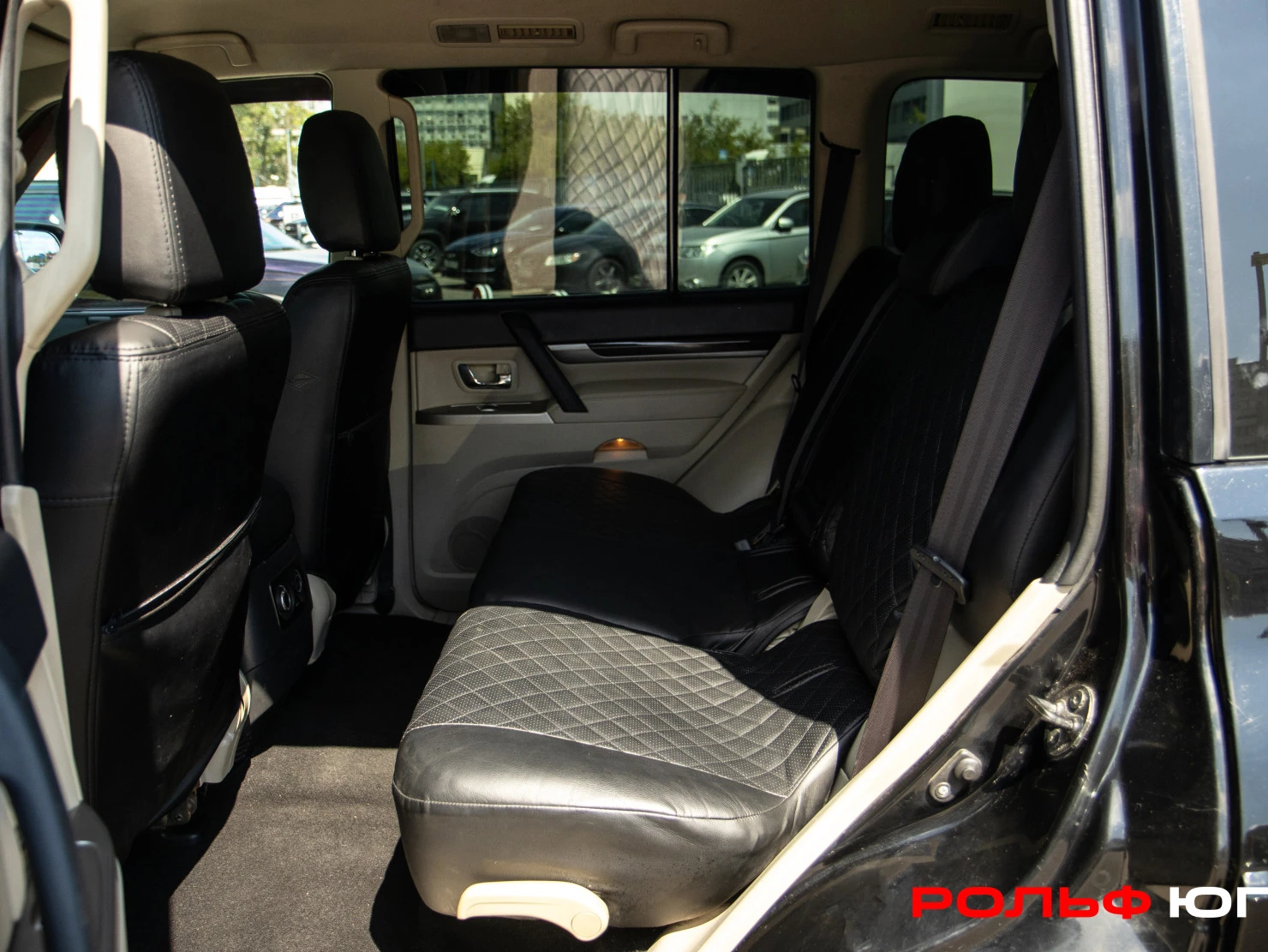 Mitsubishi PAJERO, 2017