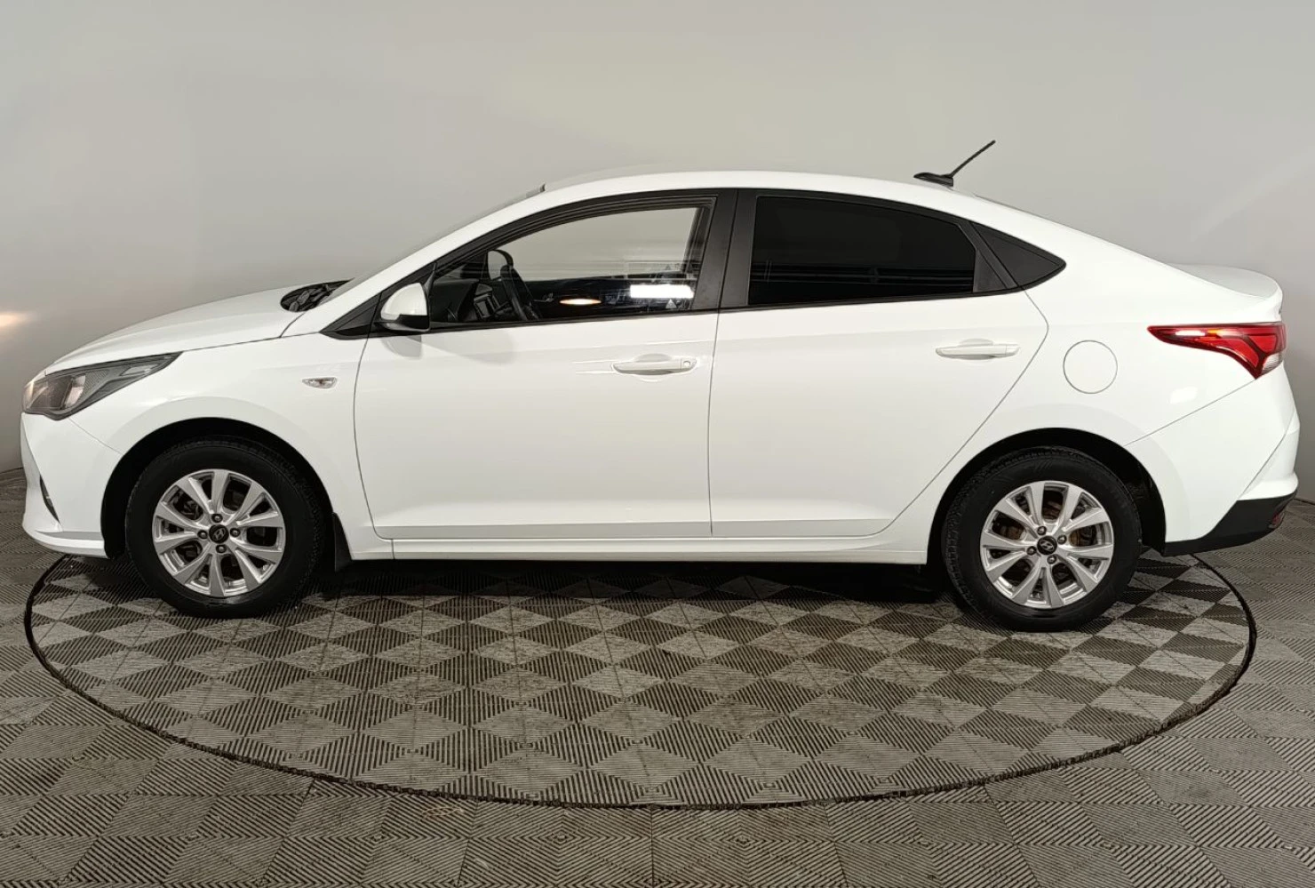 Hyundai Solaris, 2020