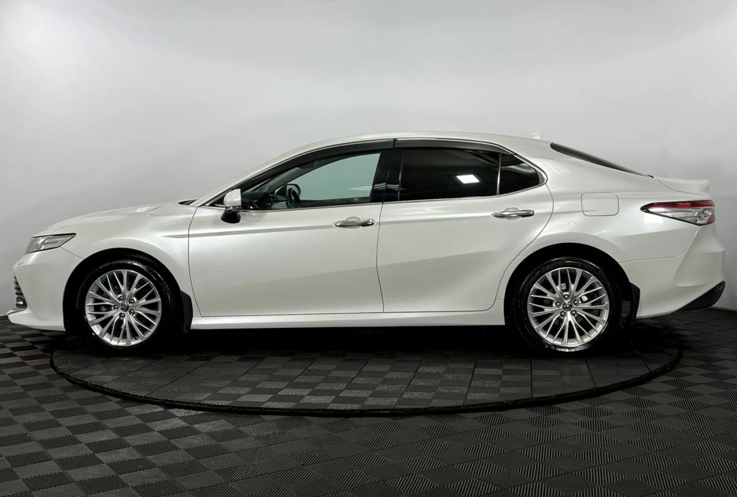 Toyota Camry, 2018