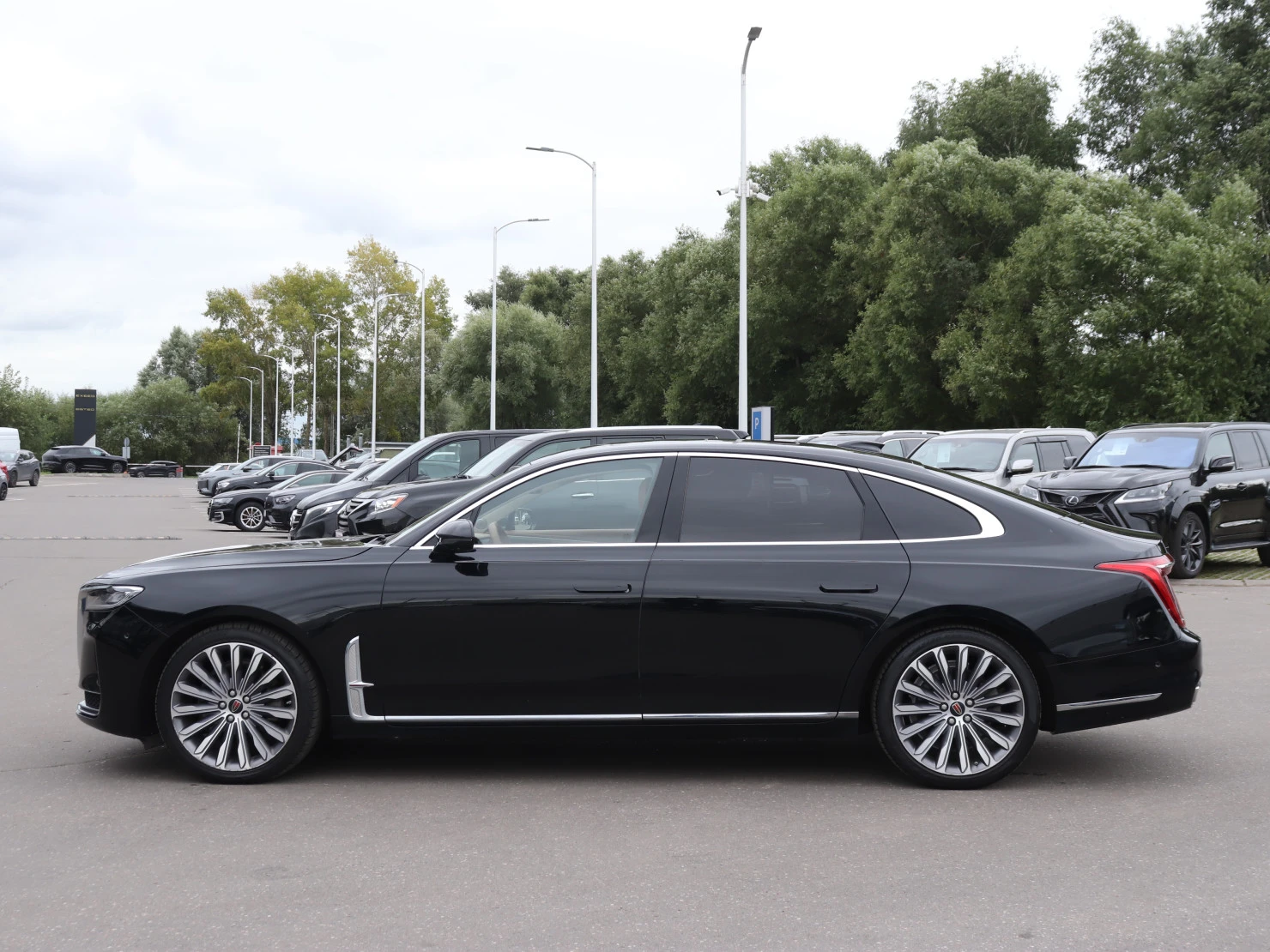 Hongqi H9, 2023