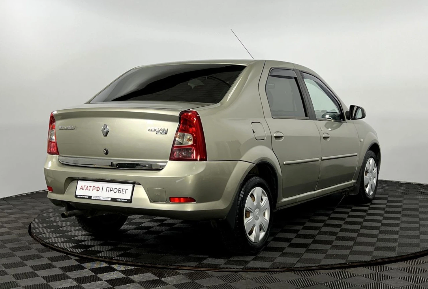 Renault Logan, 2012