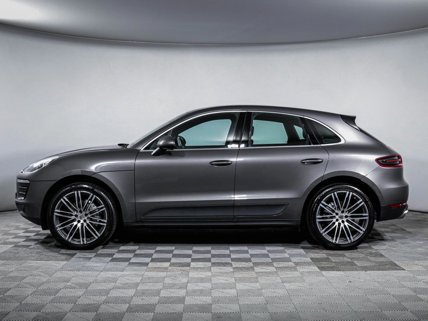 Porsche Macan, 2015