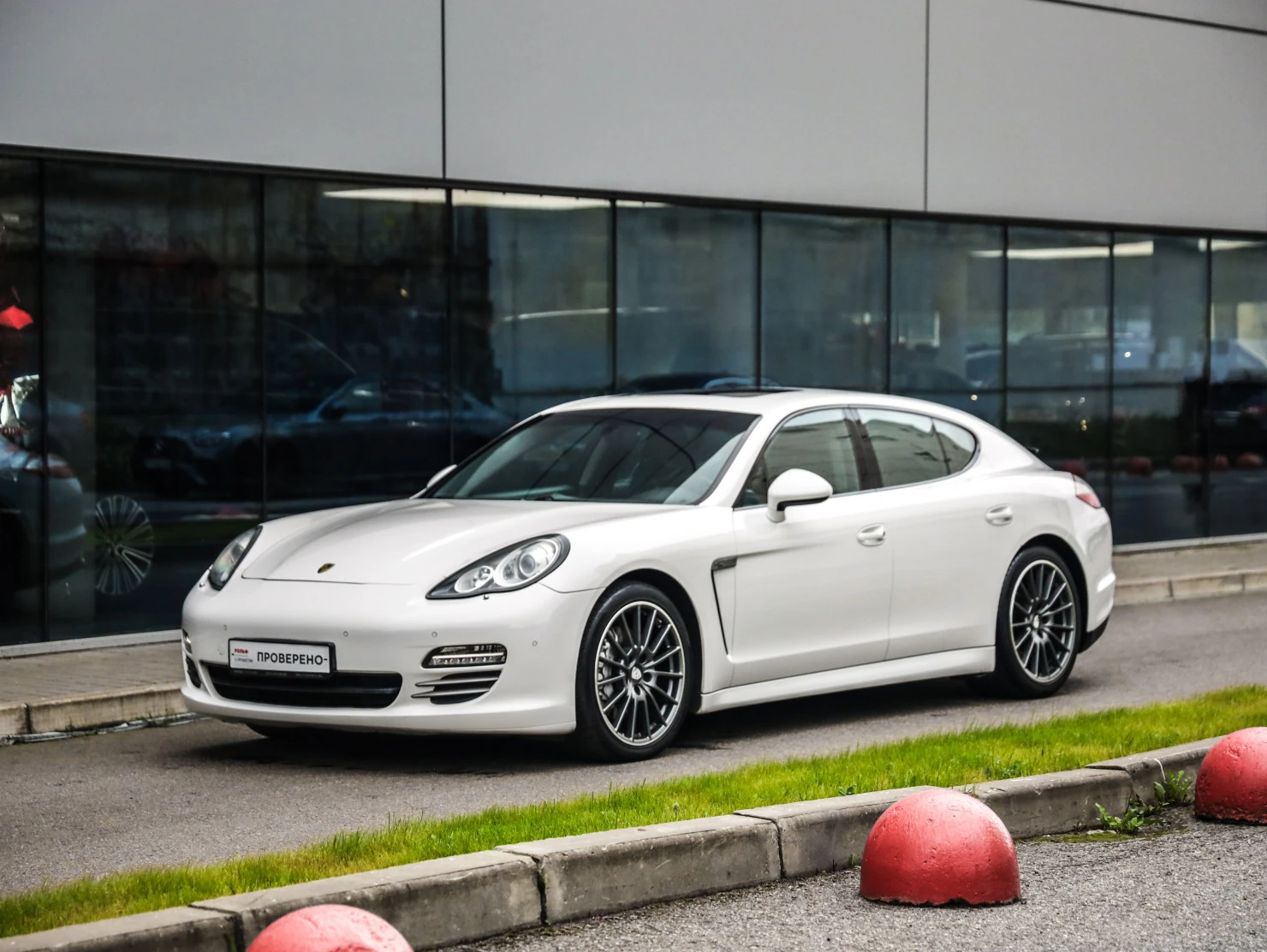 Porsche Panamera, 2011