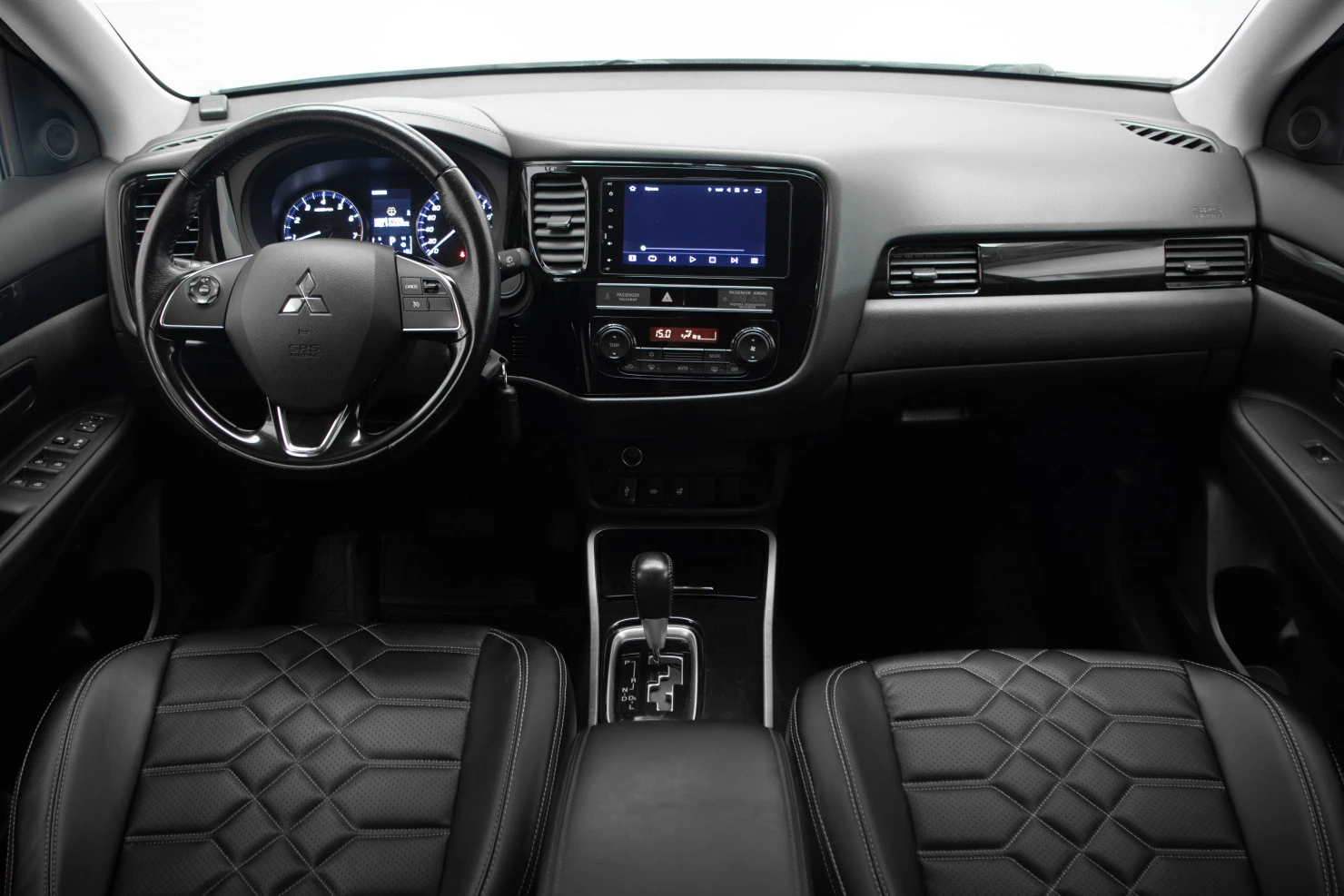 Mitsubishi OUTLANDER, 2018