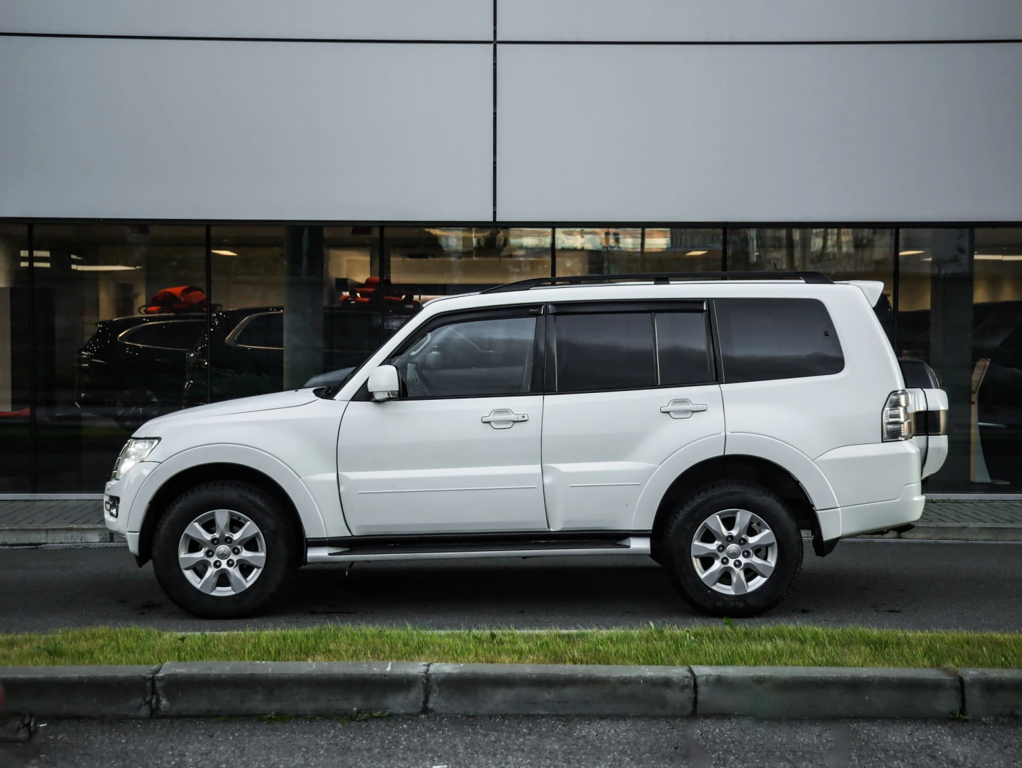 Mitsubishi PAJERO, 2019