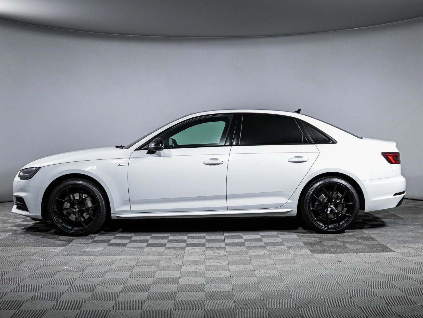 Audi A4, 2017