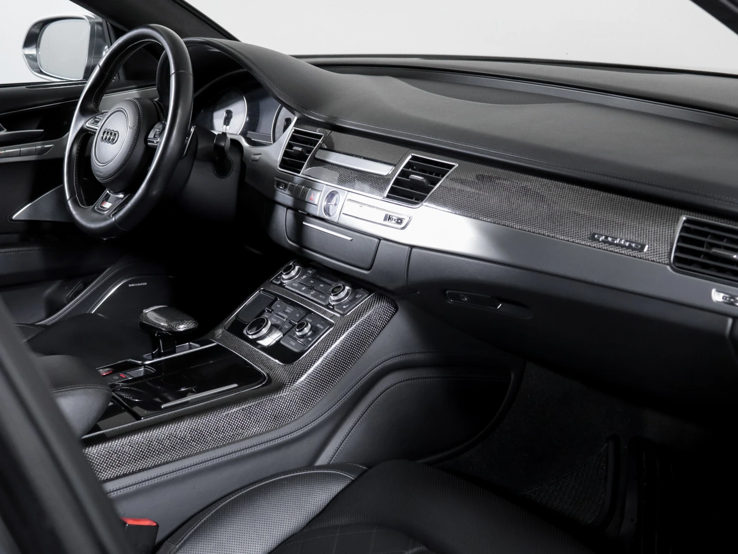 Audi S8, 2013