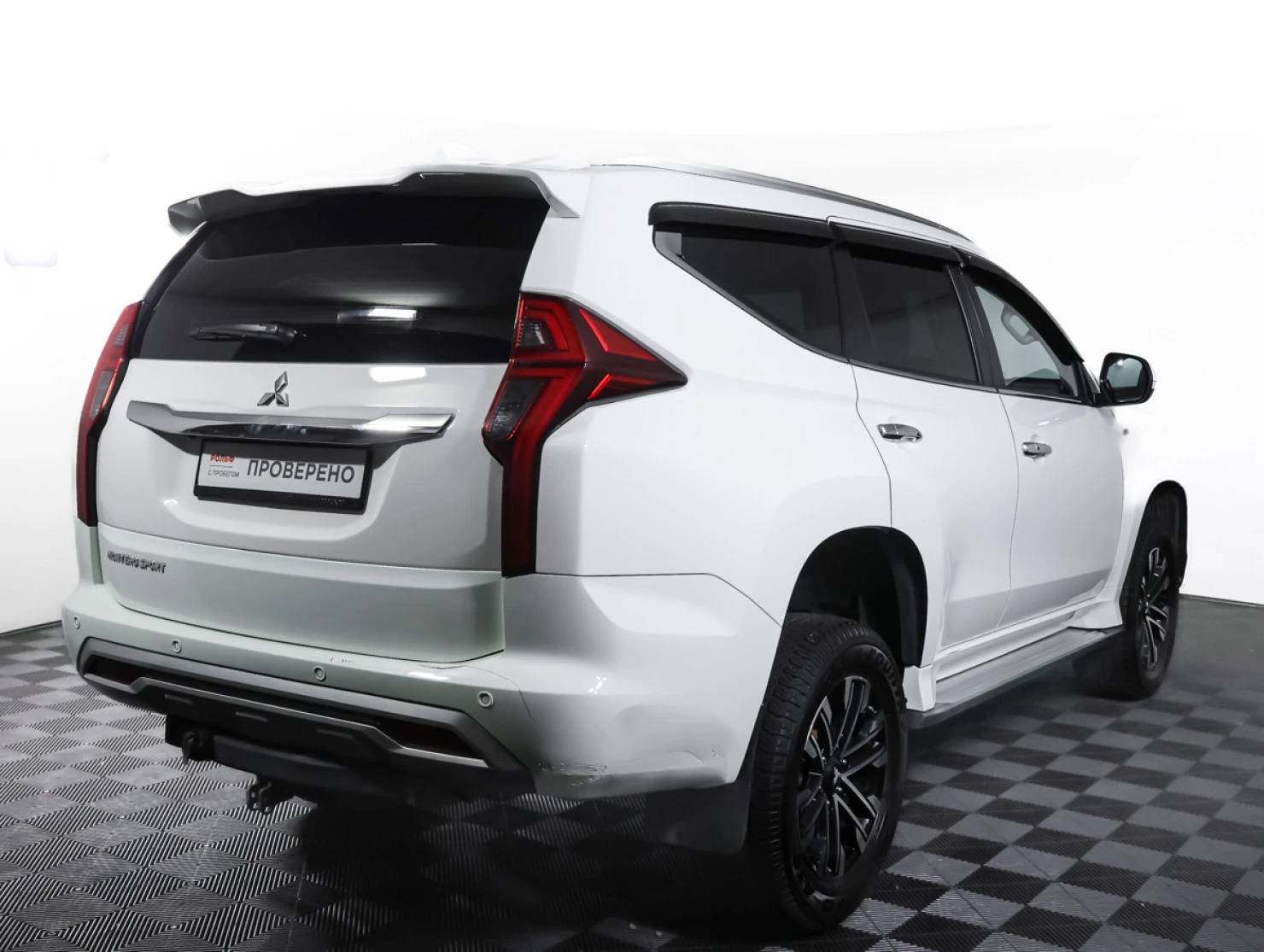 Mitsubishi Montero Sport, 2022