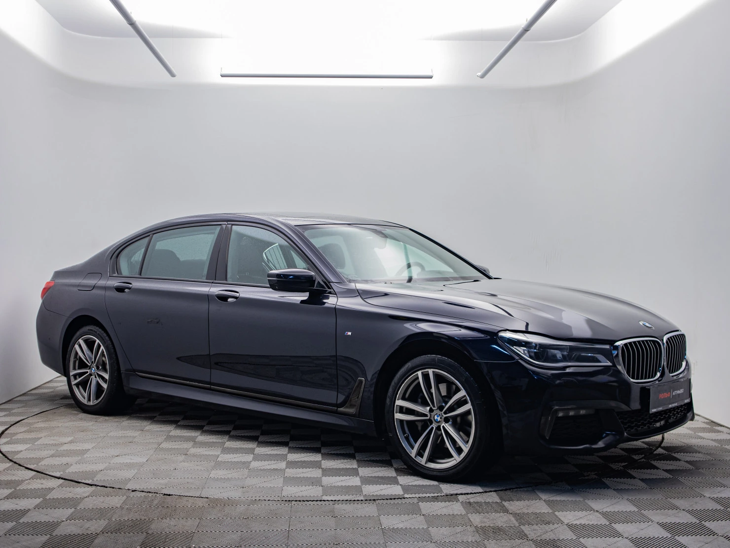 BMW 7 серии, 2018