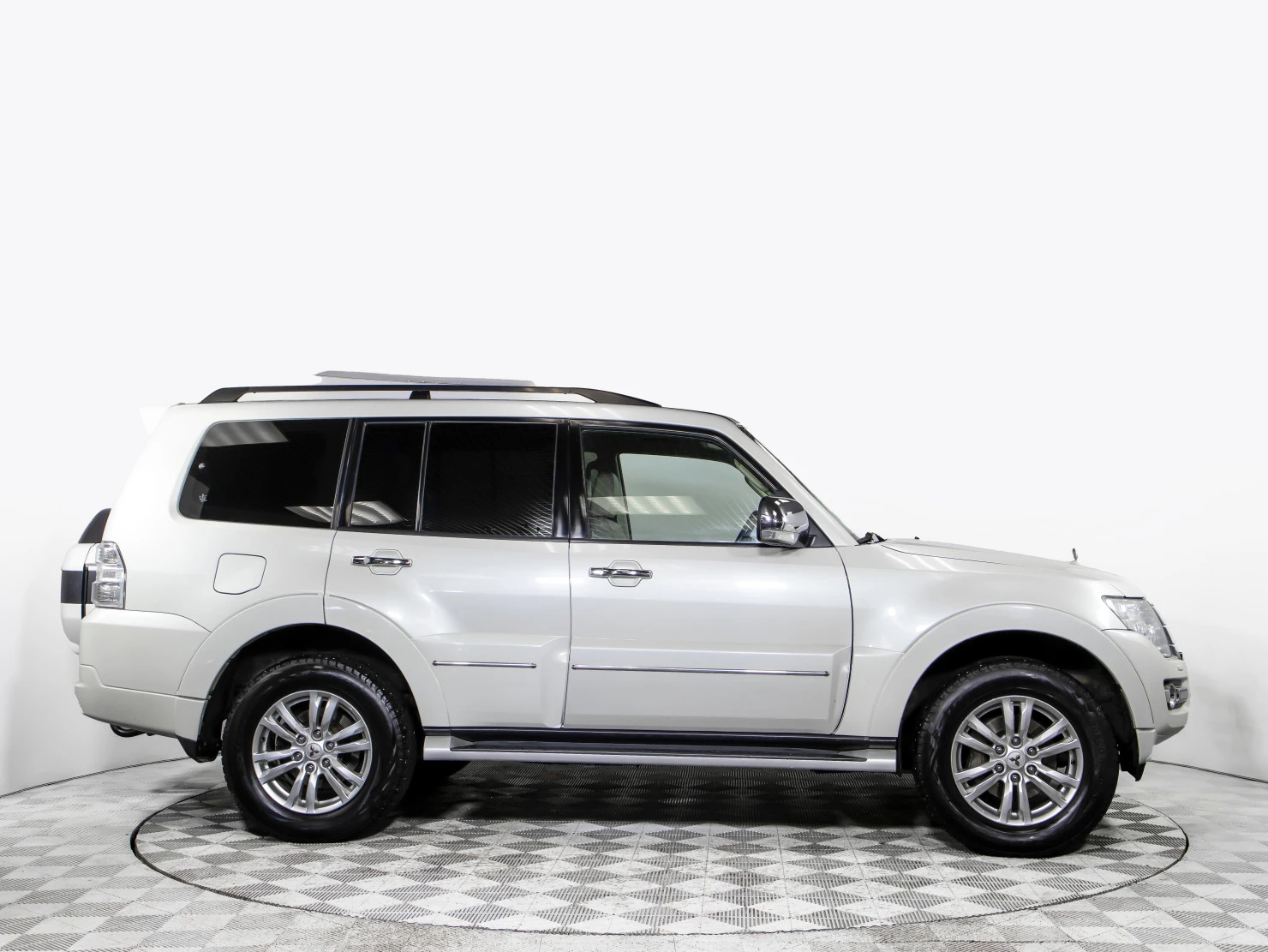 Mitsubishi PAJERO, 2019