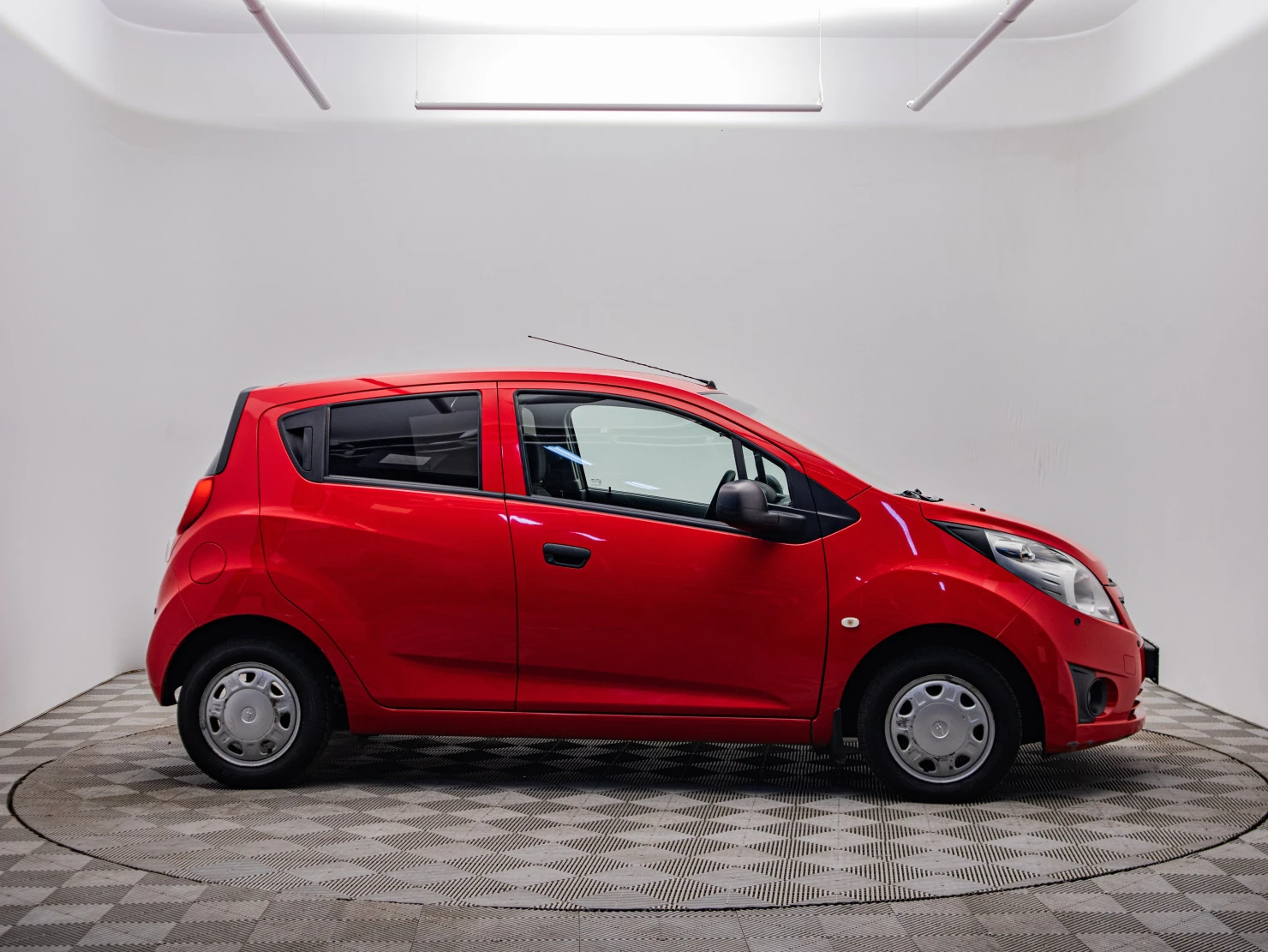 Chevrolet Spark, 2013