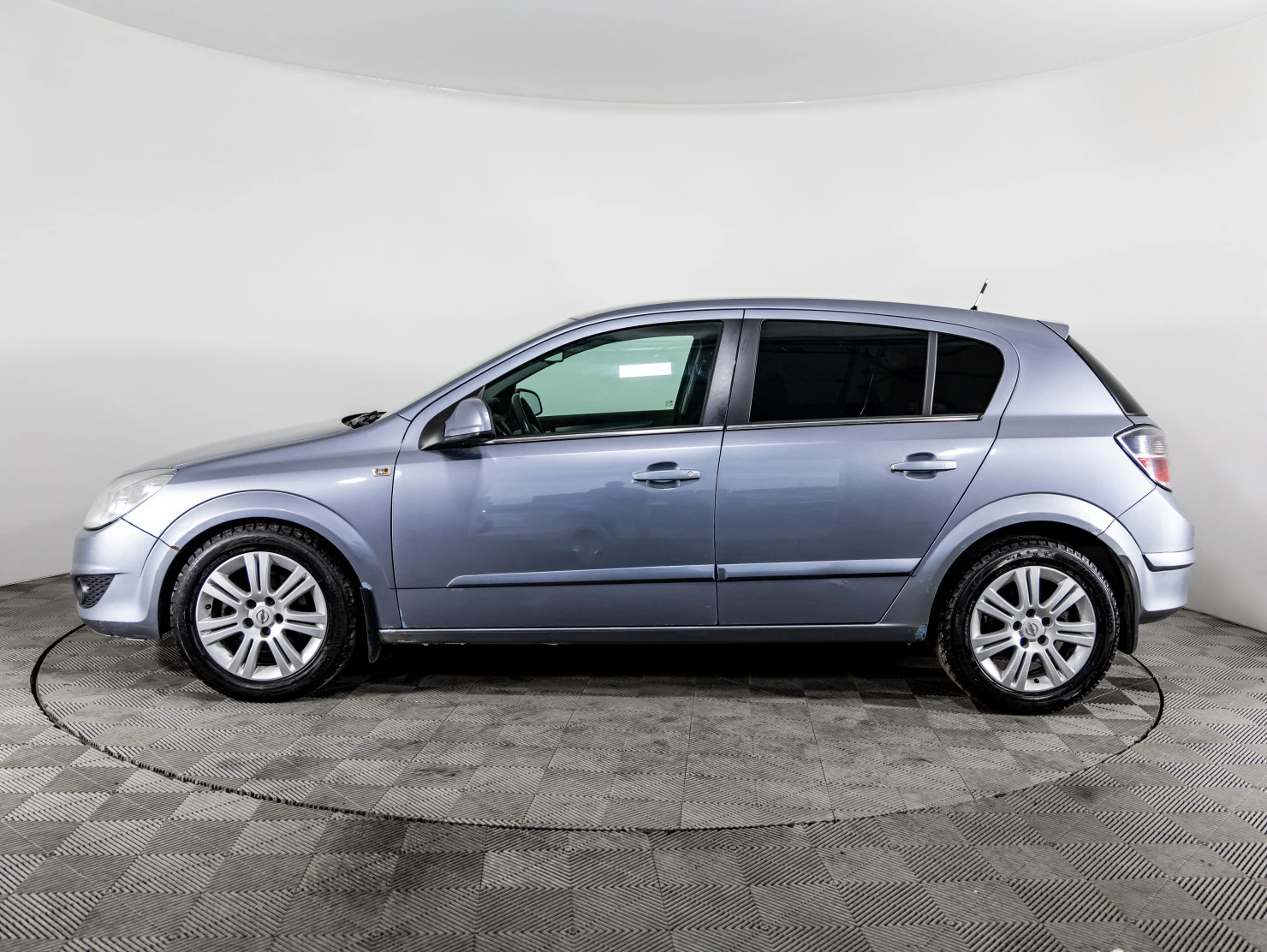 Opel Astra, 2010