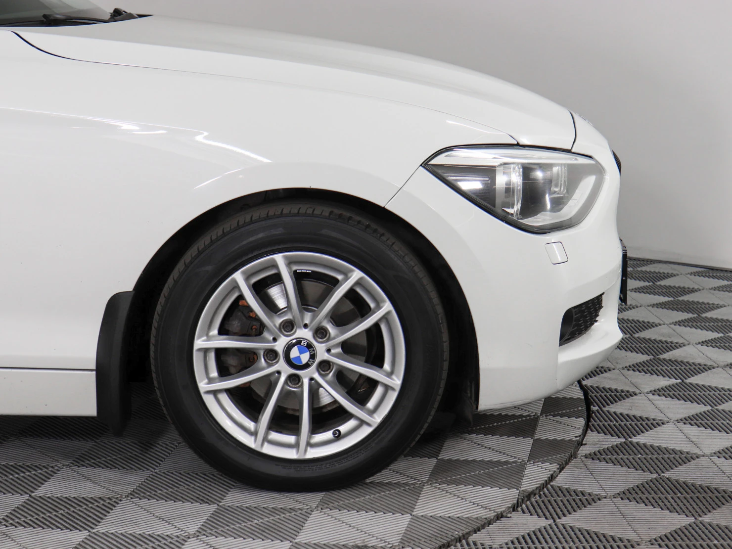 BMW 1 серии, 2011