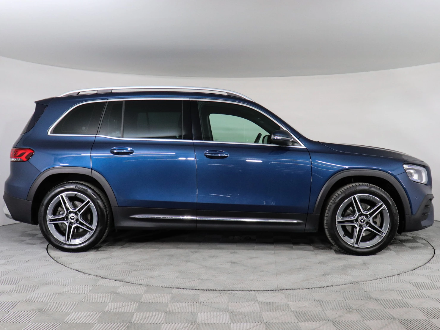 Mercedes-Benz GLB, 2020