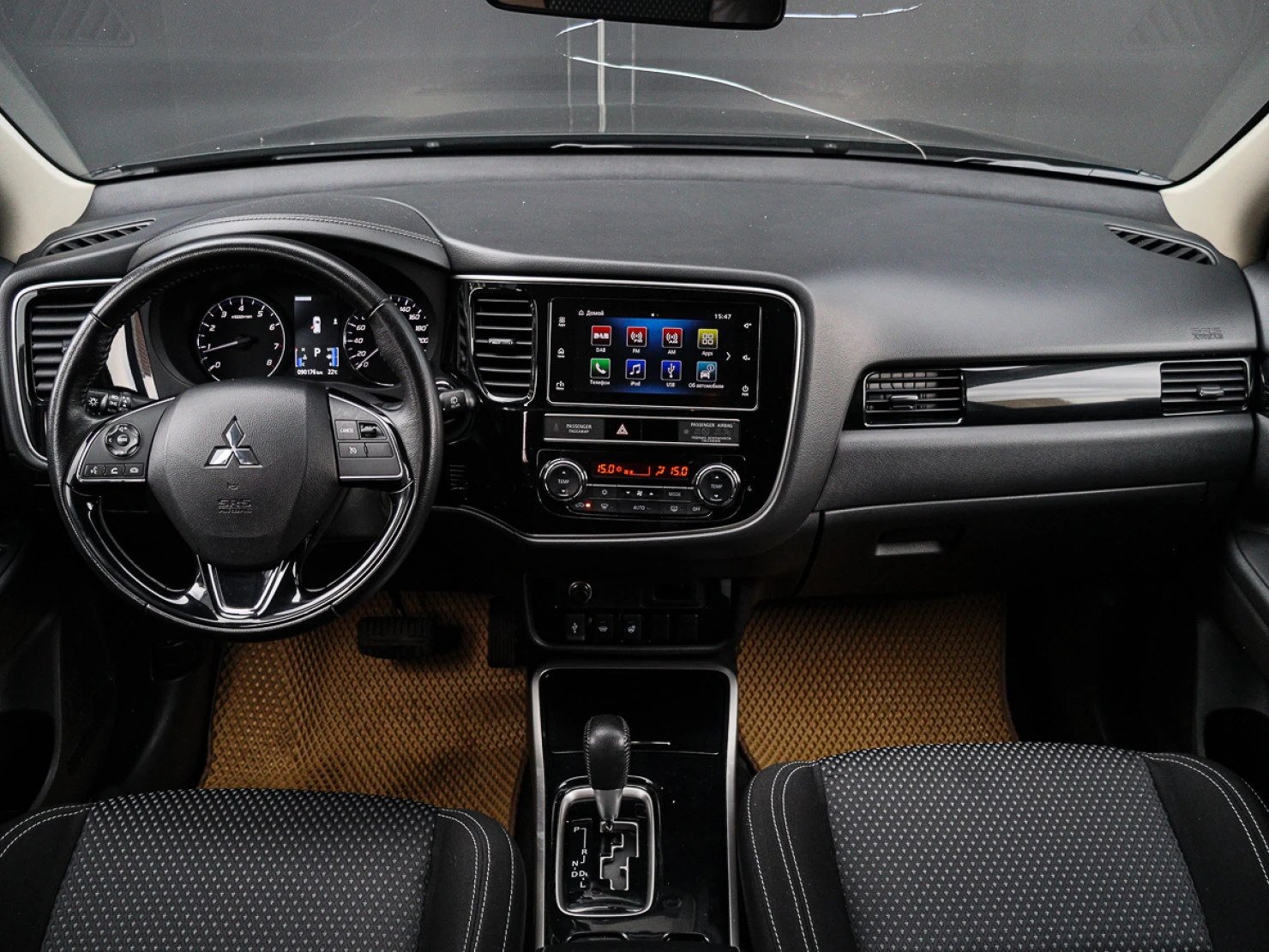 Mitsubishi OUTLANDER, 2019