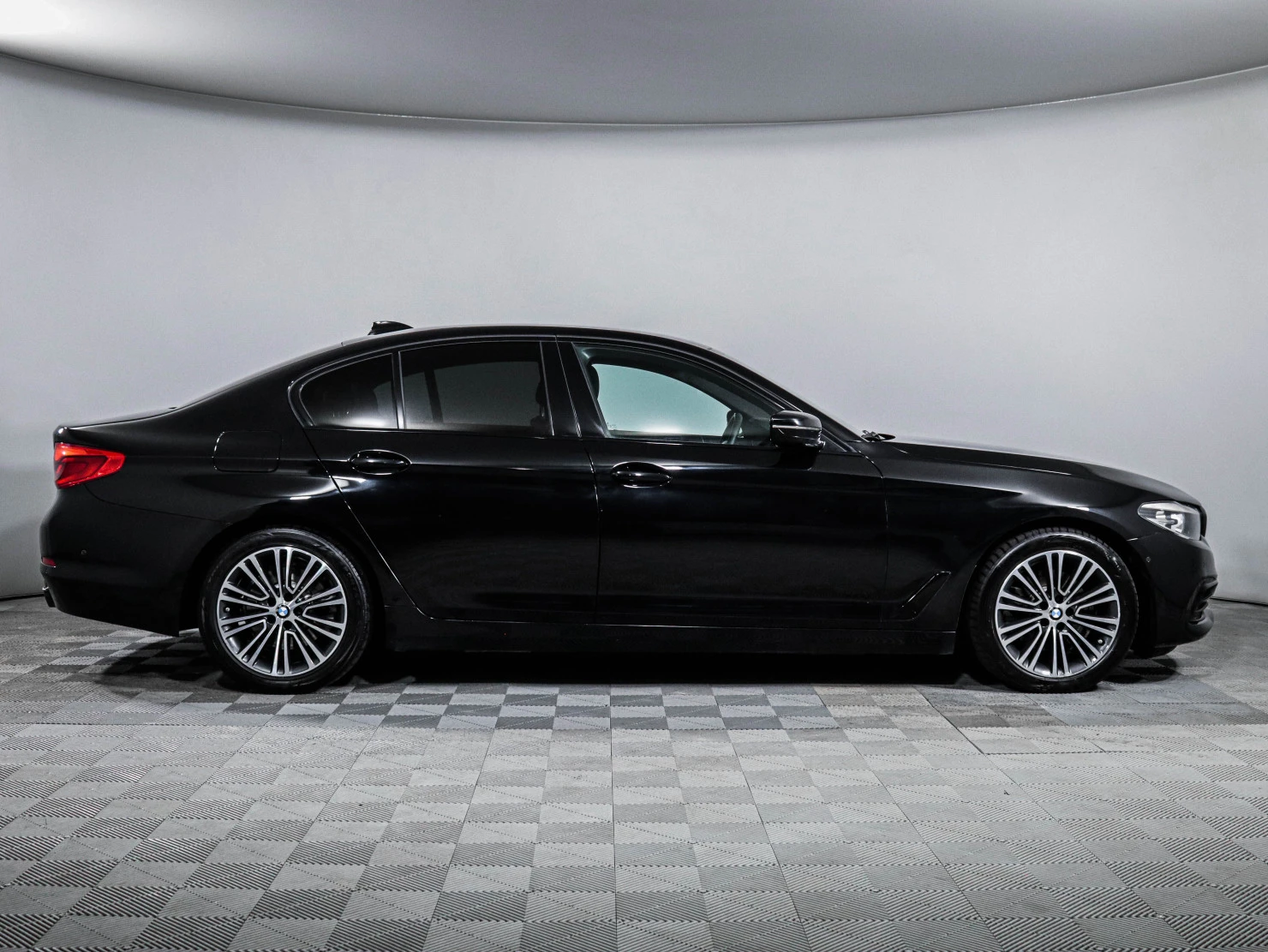 BMW 5 серии, 2020