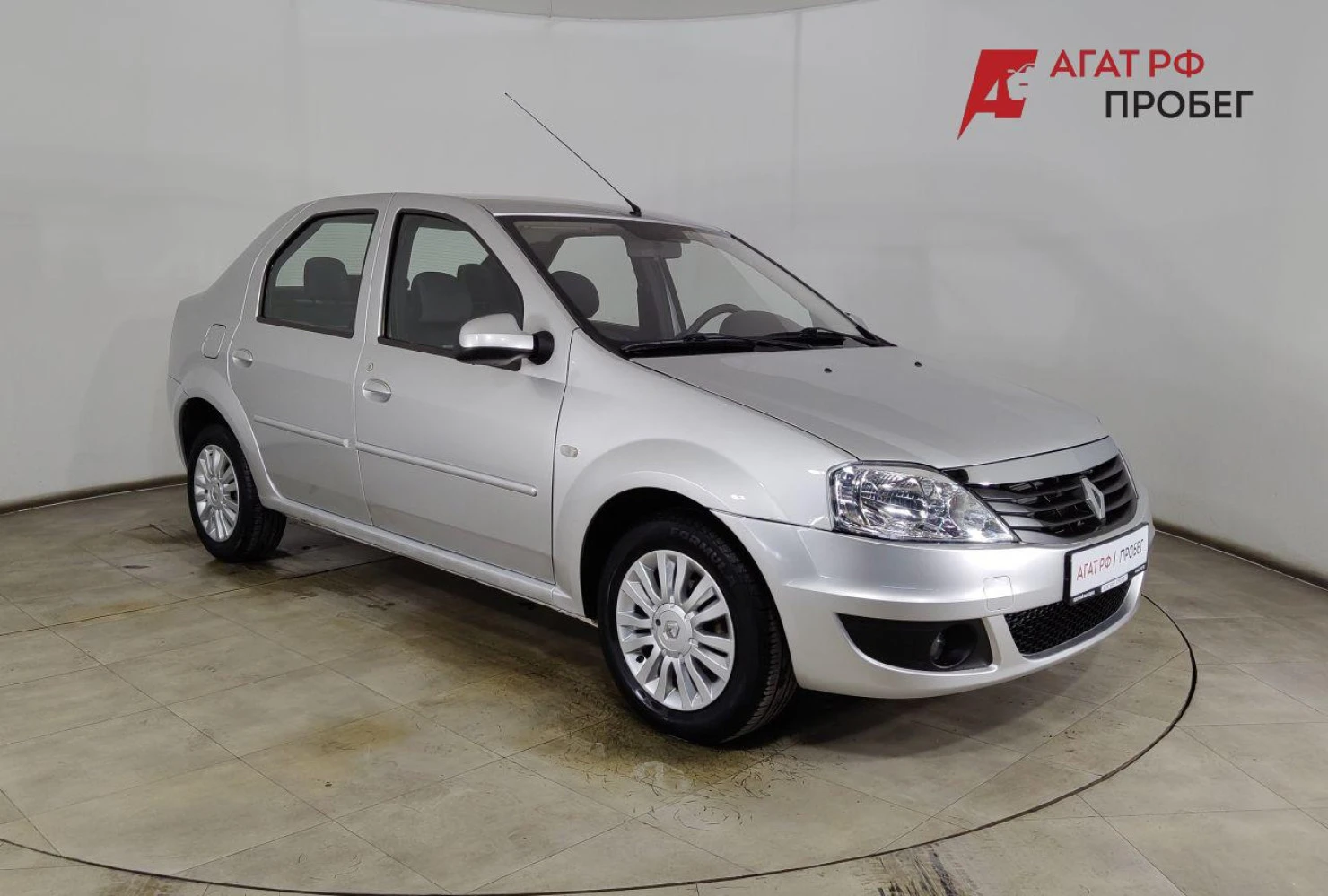 Renault Logan, 2012