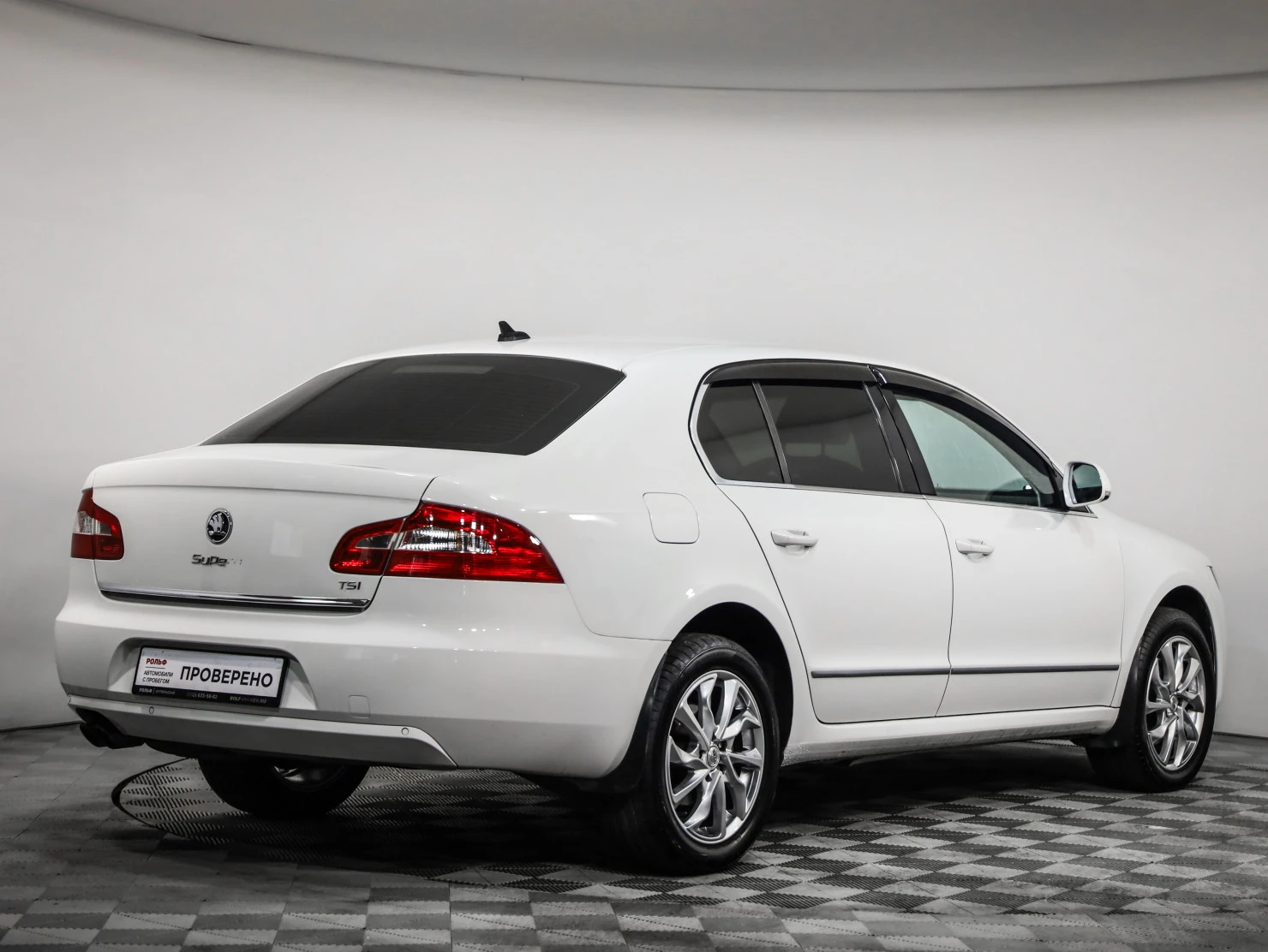 ŠKODA SUPERB, 2012