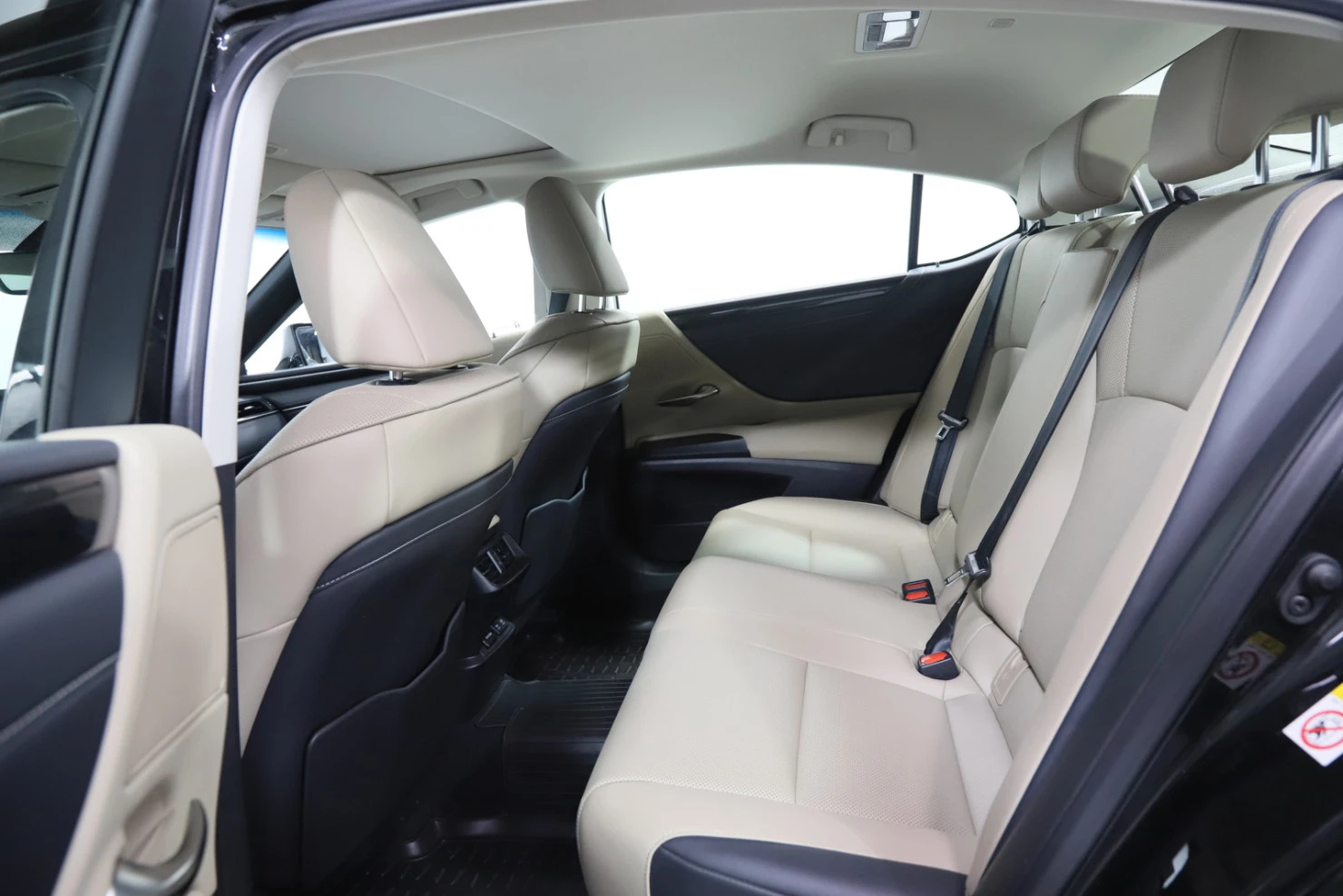 Lexus ES, 2018