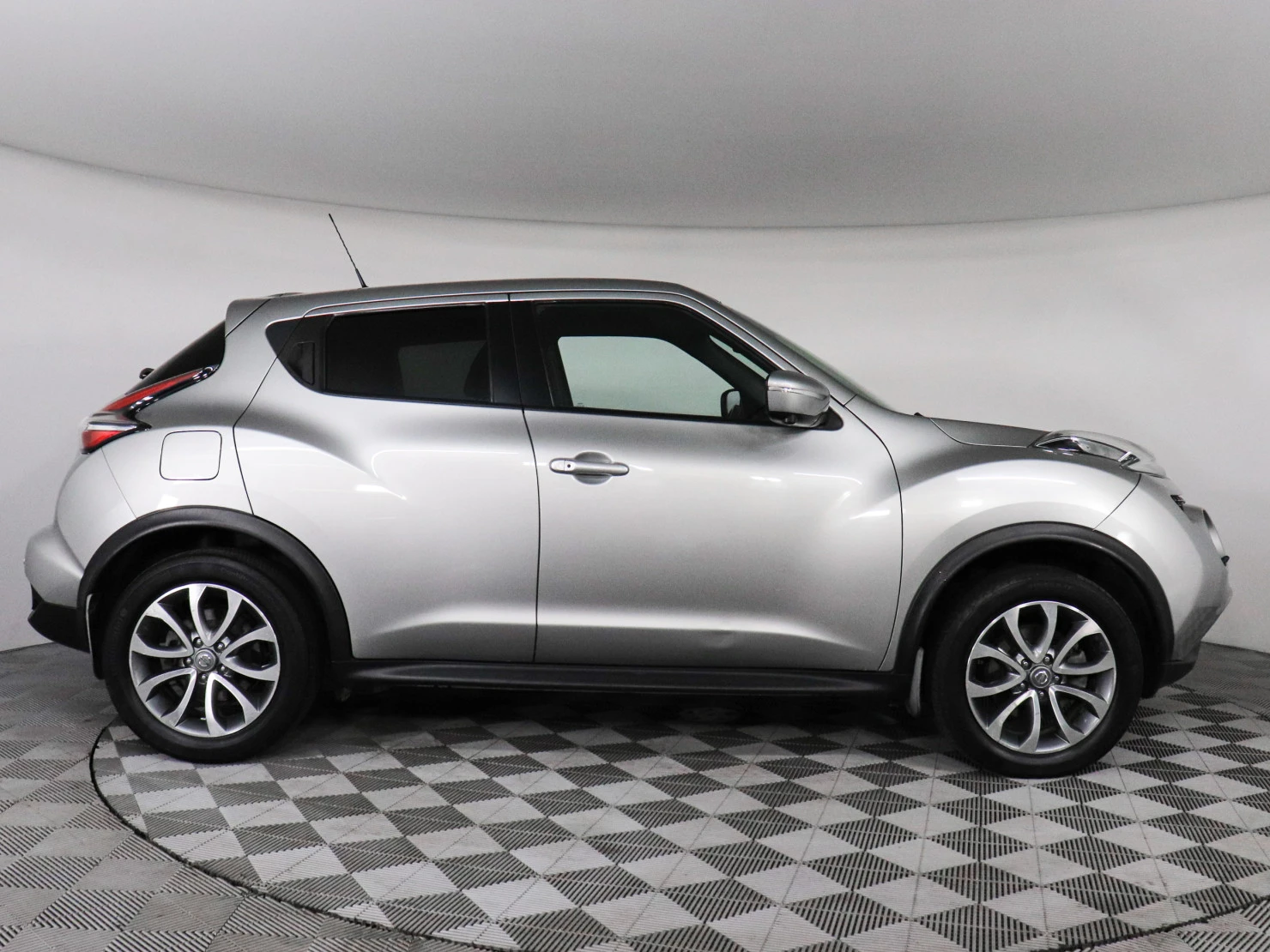 Nissan Juke, 2015