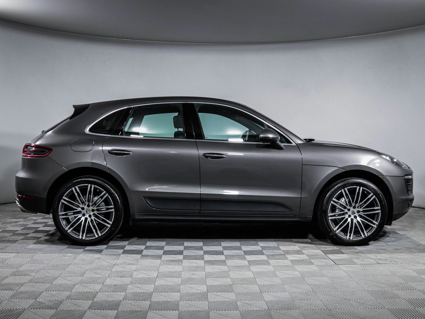 Porsche Macan, 2015