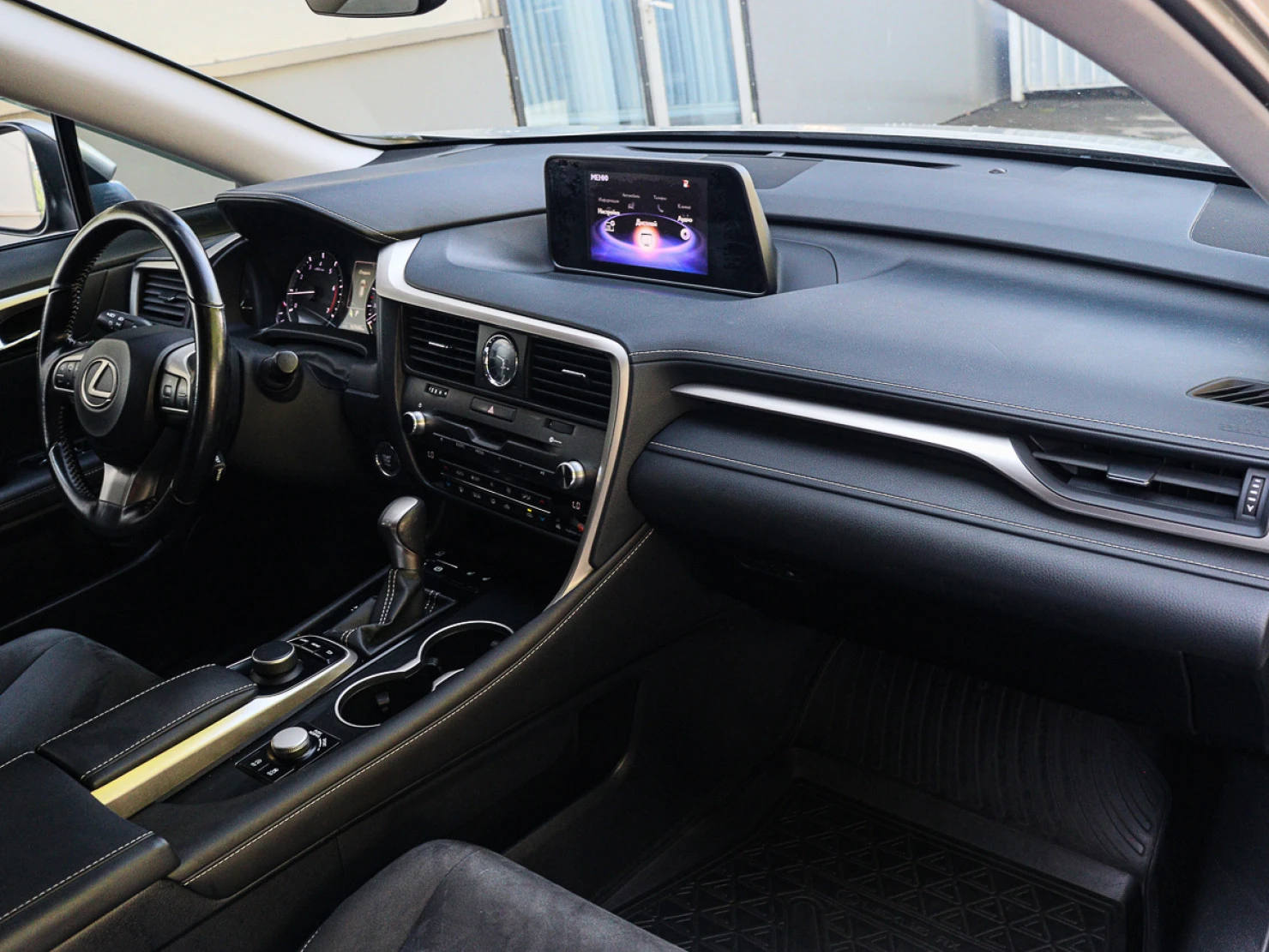 Lexus RX, 2016