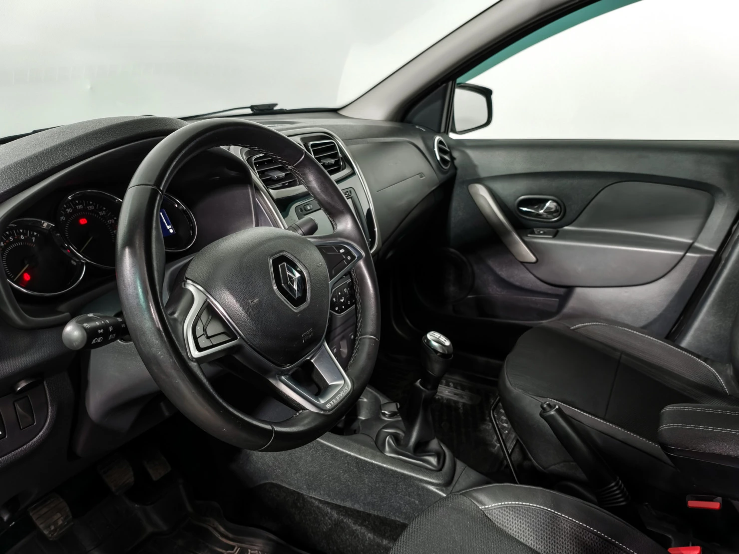 Renault Logan, 2021