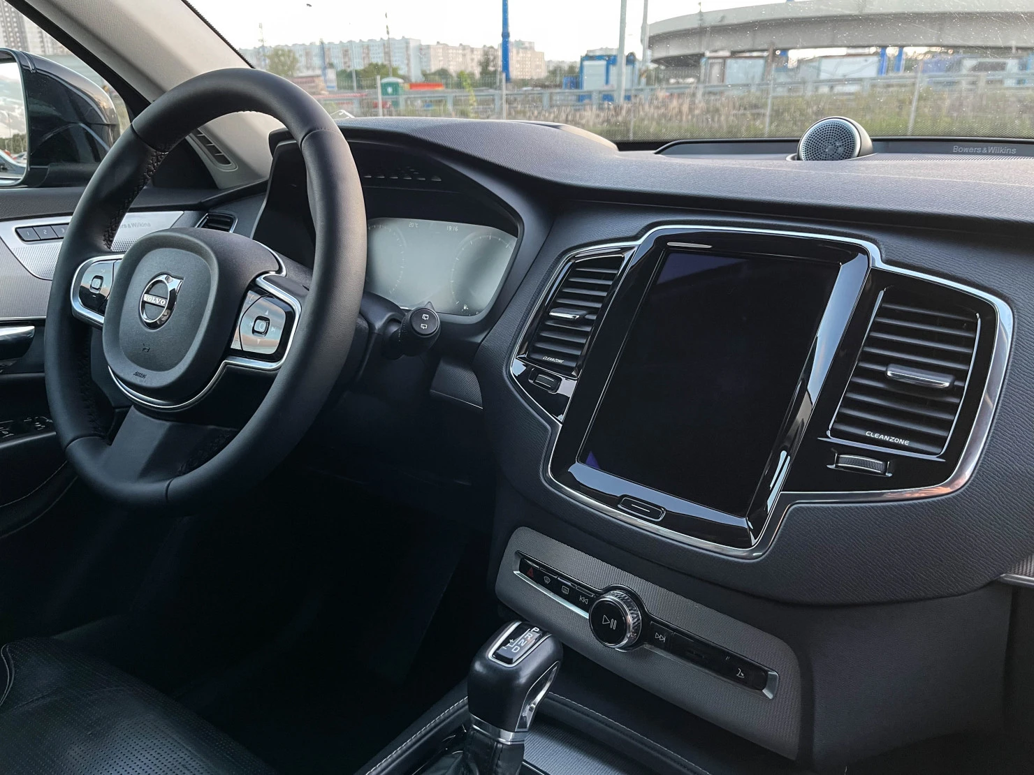 Volvo XC90, 2015
