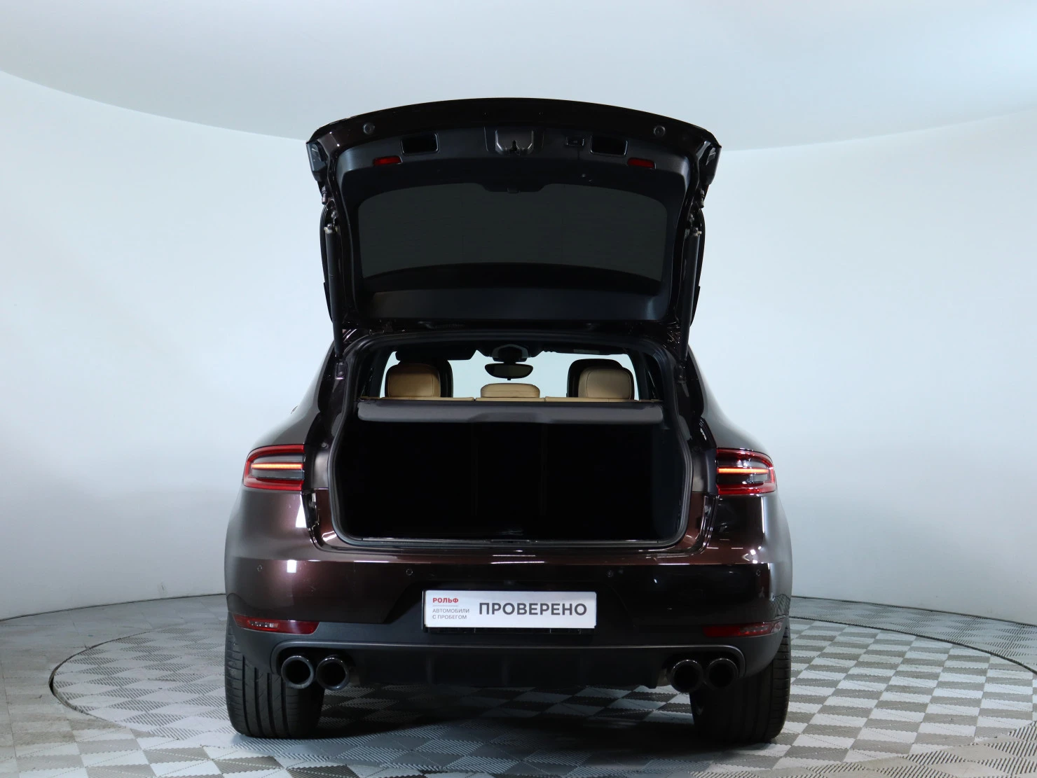 Porsche Macan, 2016