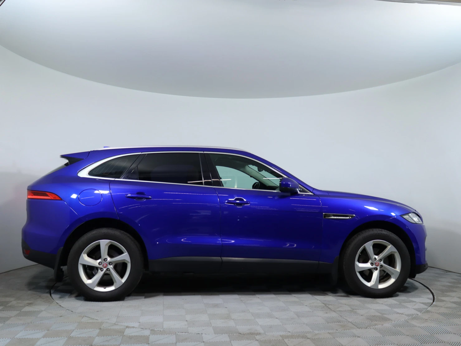 Jaguar F-PACE, 2018