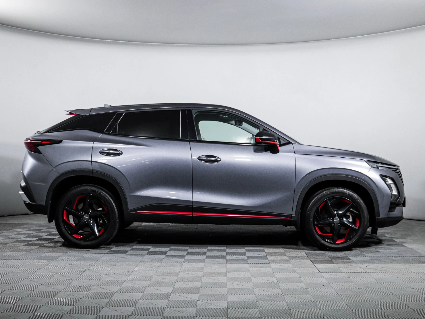 OMODA C5, 2023