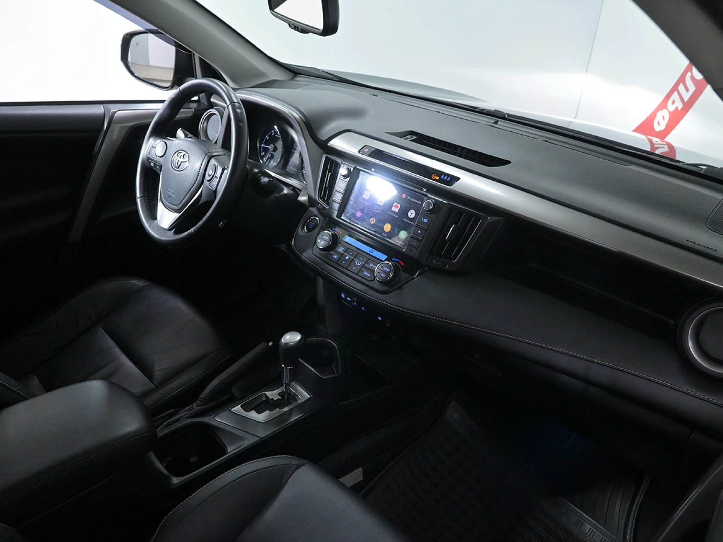 Toyota RAV4, 2018