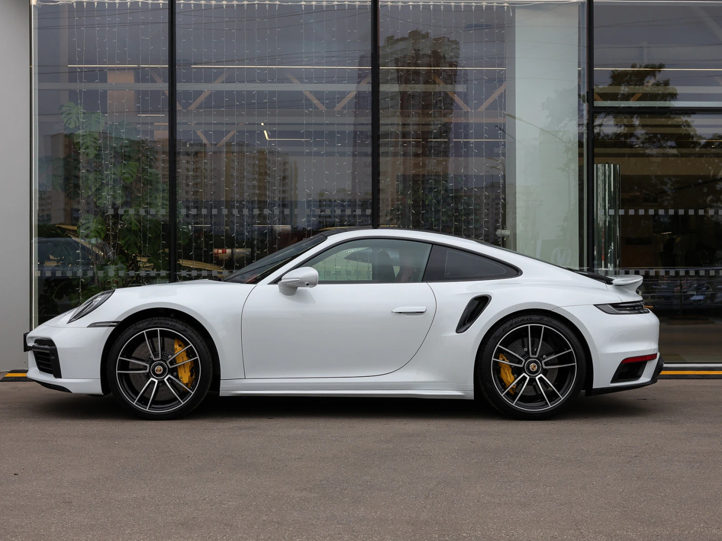 Porsche 911, 2023