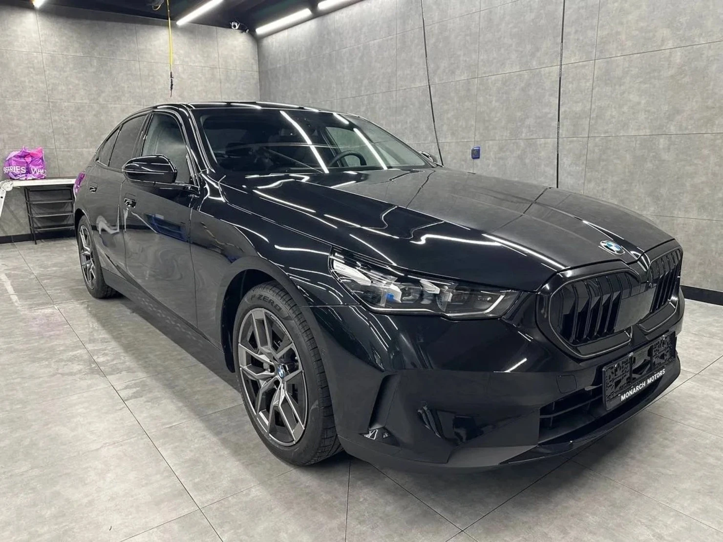 BMW 5 серии, 2025