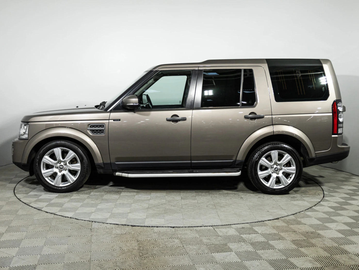 Land Rover Discovery, 2014