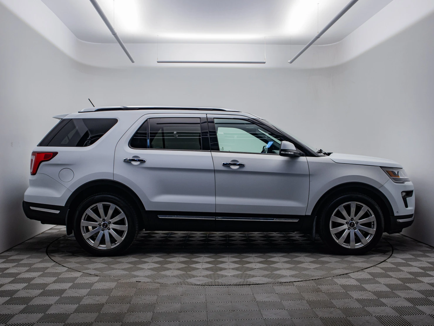 Ford Explorer, 2018