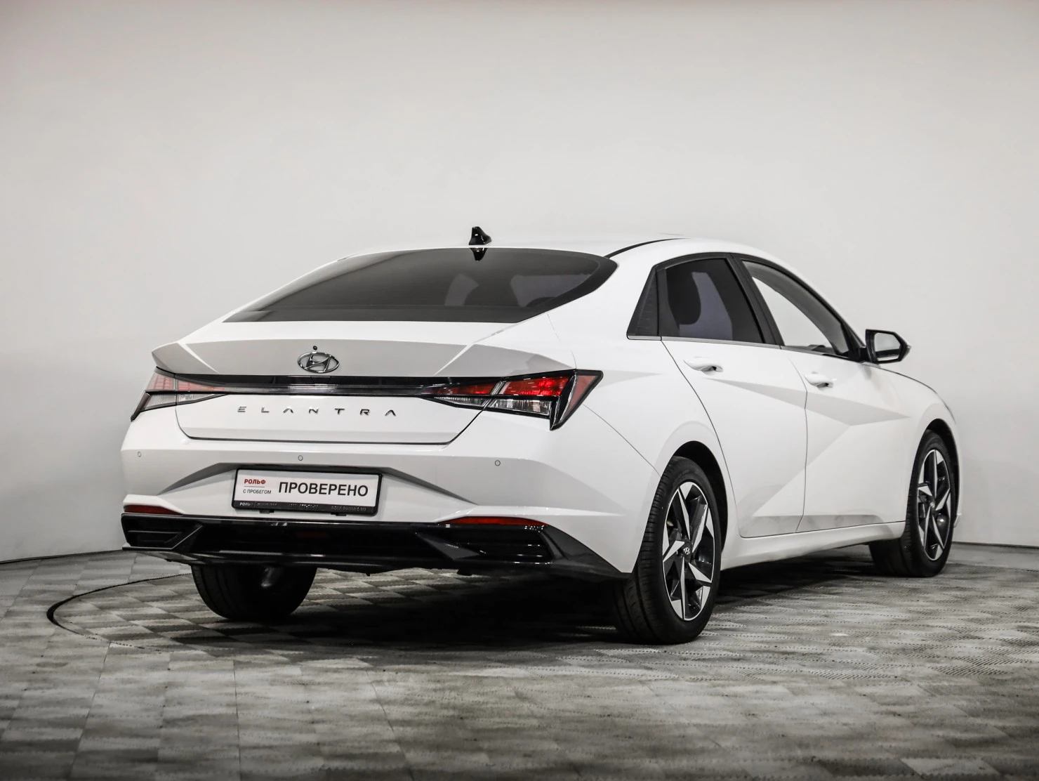 Hyundai Elantra, 2023