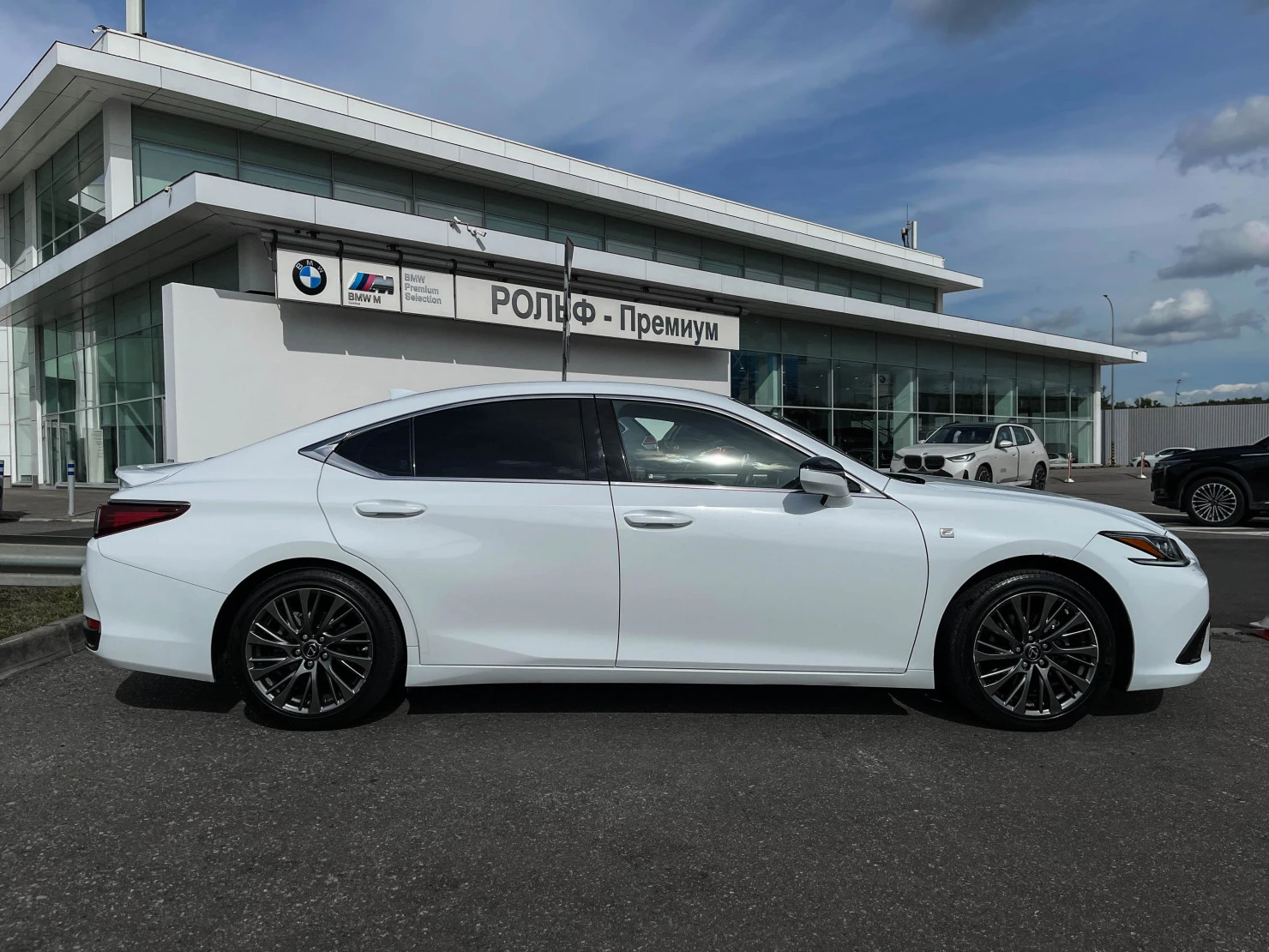 Lexus ES, 2020