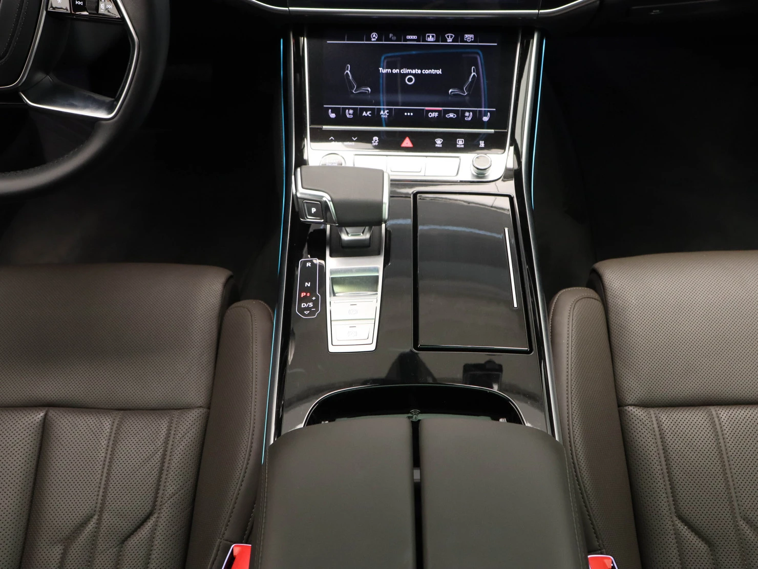 Audi A8, 2021